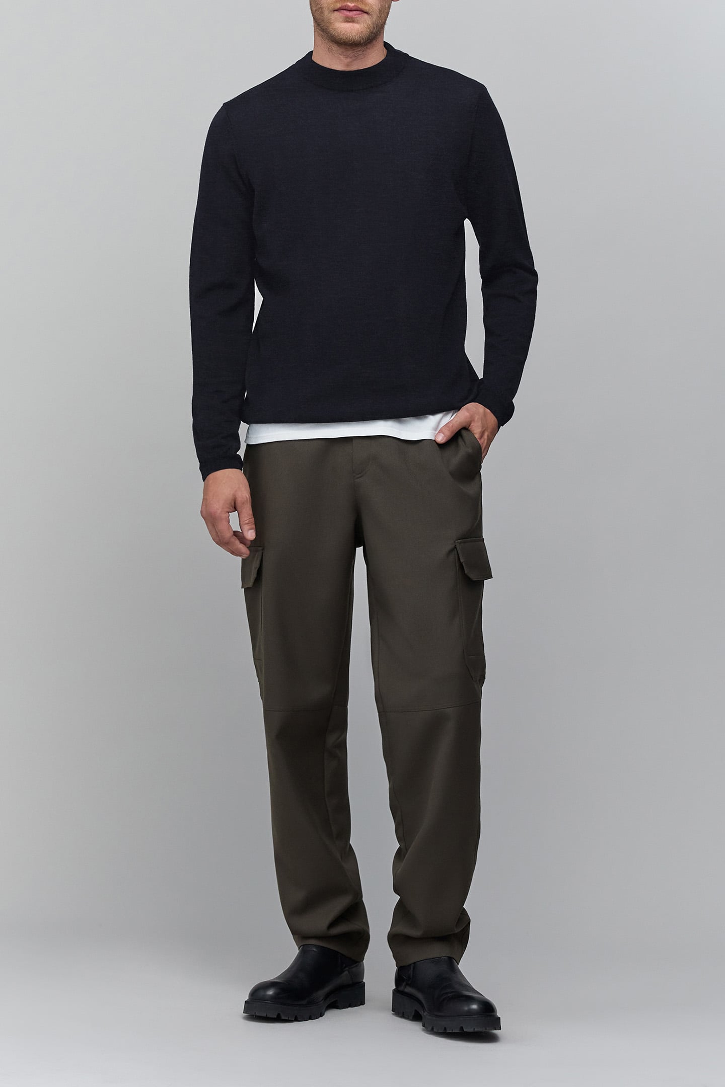 NAVY MOCK-NECK SWEATER 3