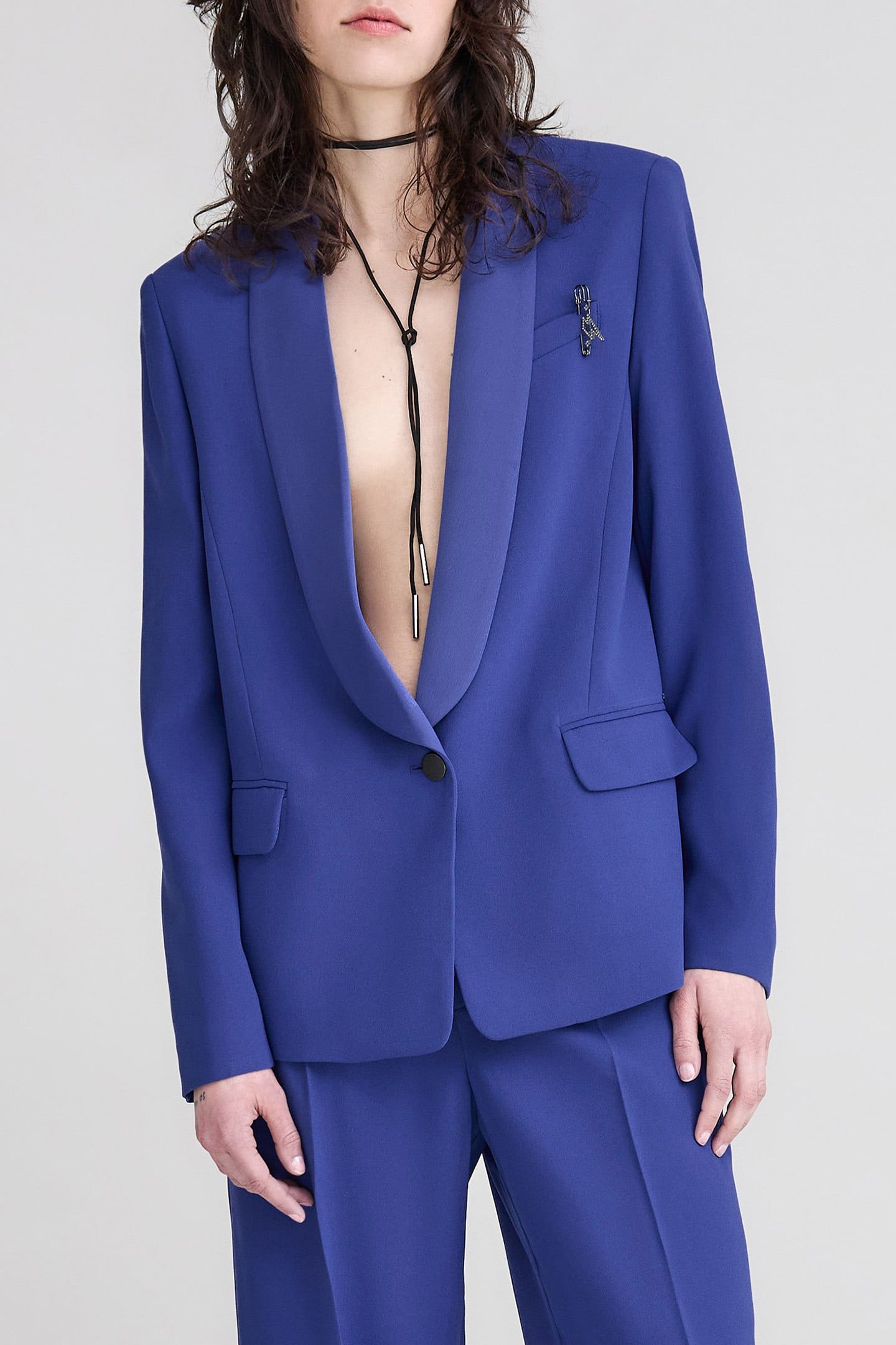 OVERSIZED SHAWL COLLAR SUIT JACKET IN ROYAL BLUE 1