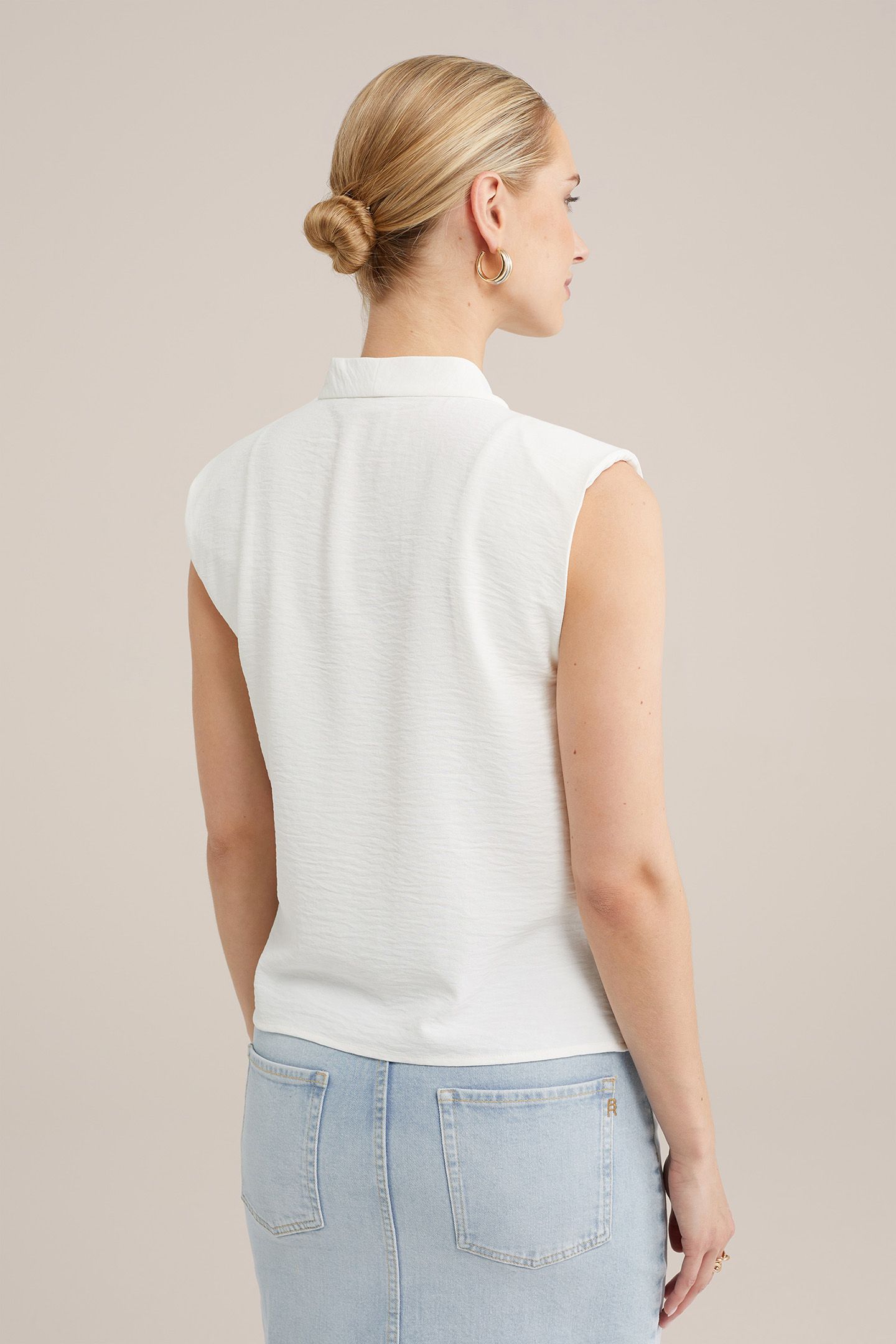 SINGLET WHITE 2
