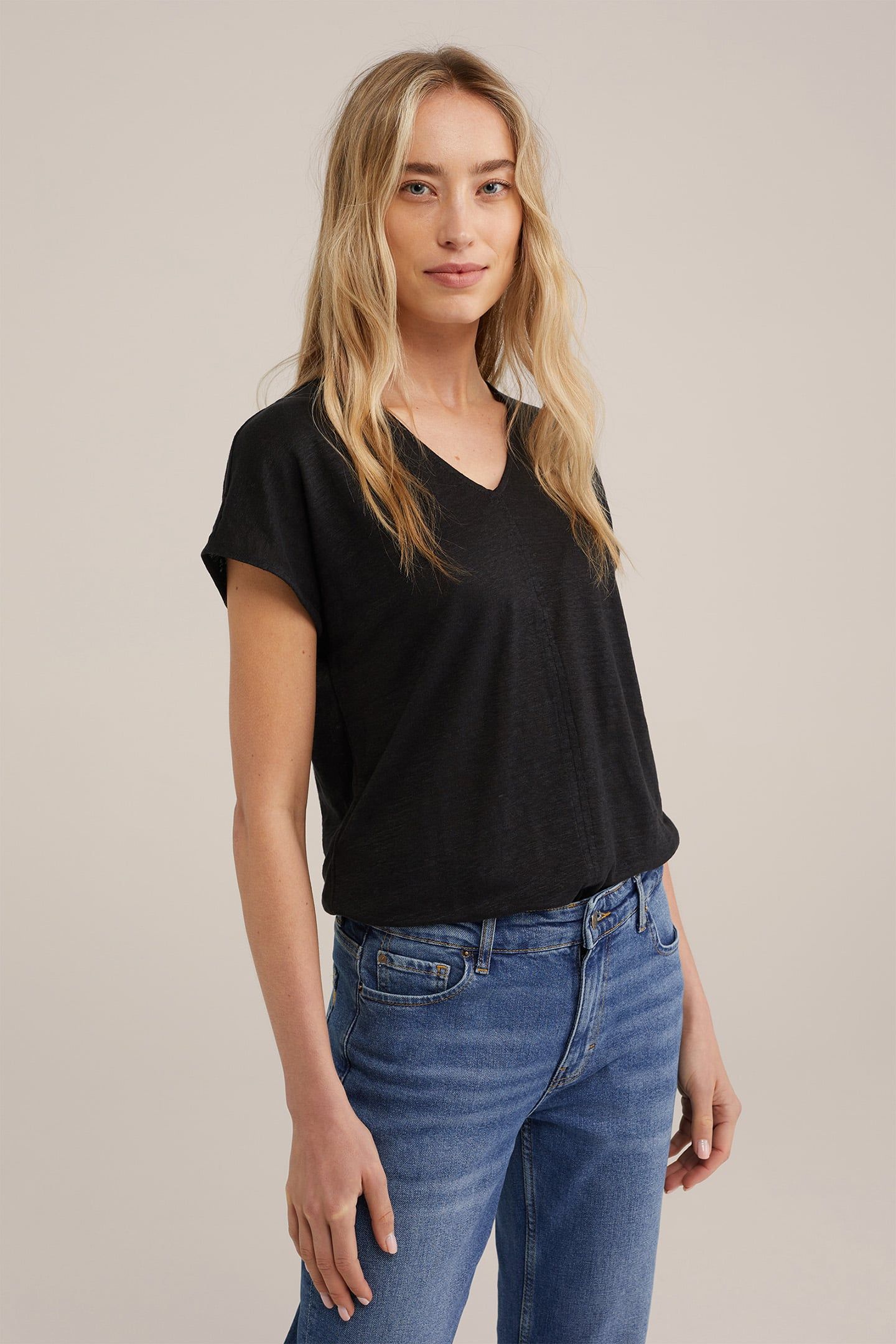 T-SHIRT BLACK 1