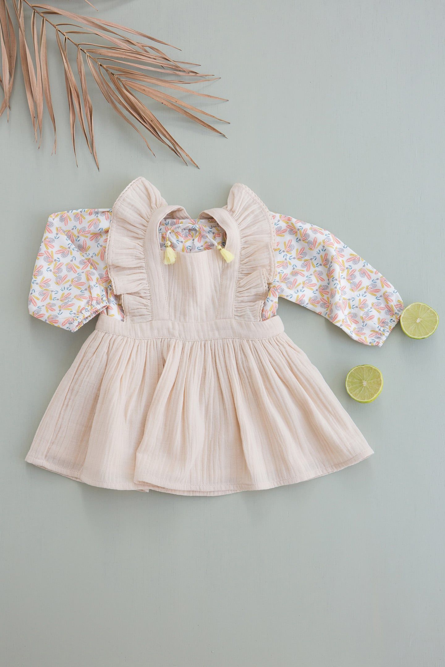 BLOUSE AKASH CREAM PETALS 3