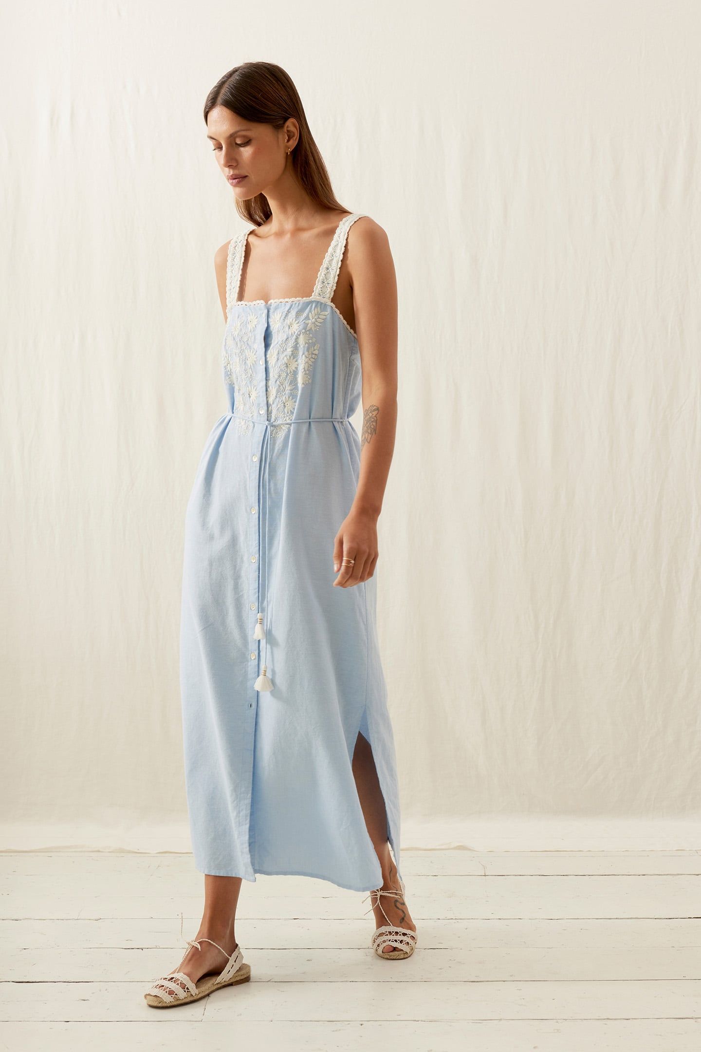 DRESS GUANAREVA LIGHT BLUE 4