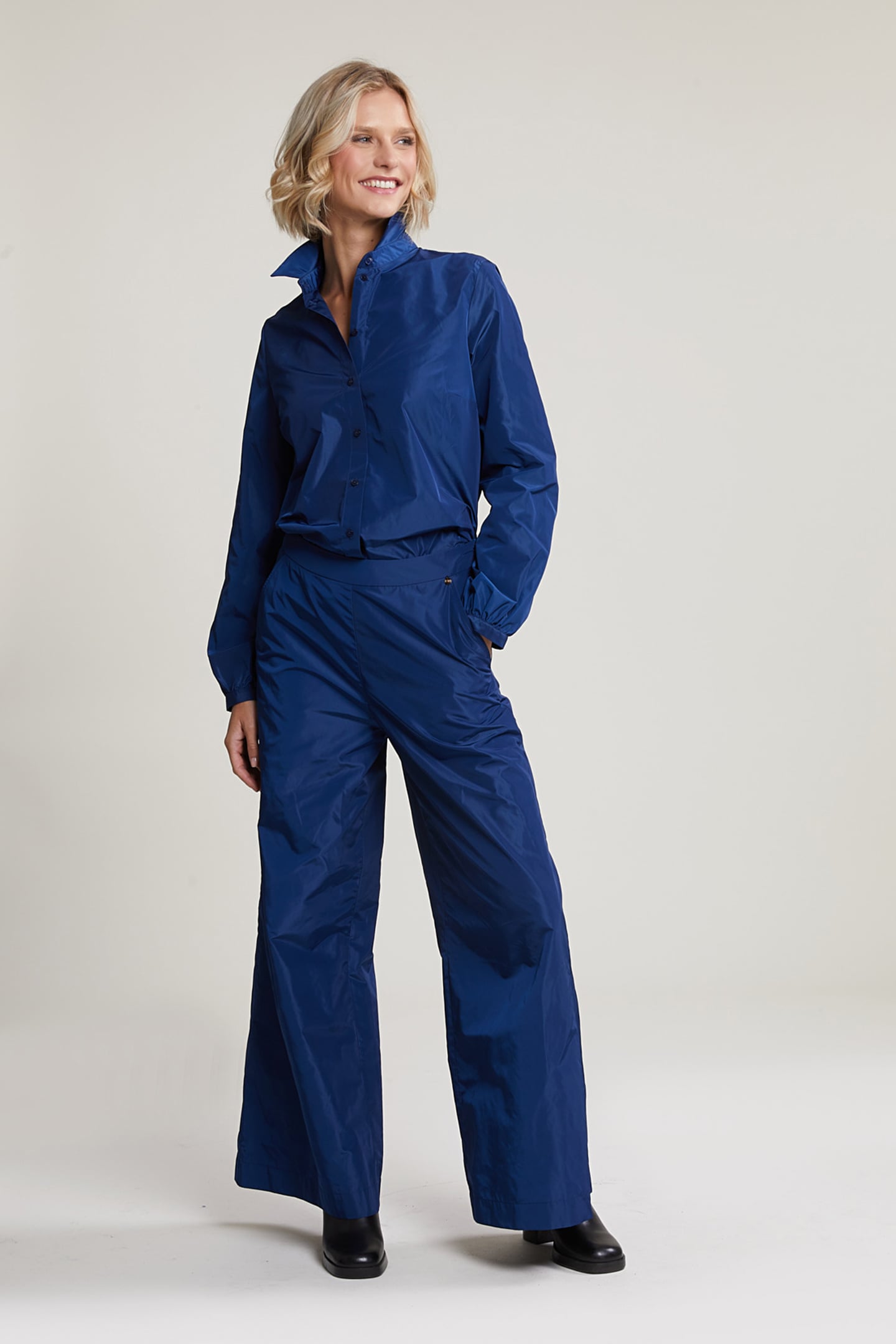 BLUE TAFFETA BLOUSE LONG SLEEVES 3
