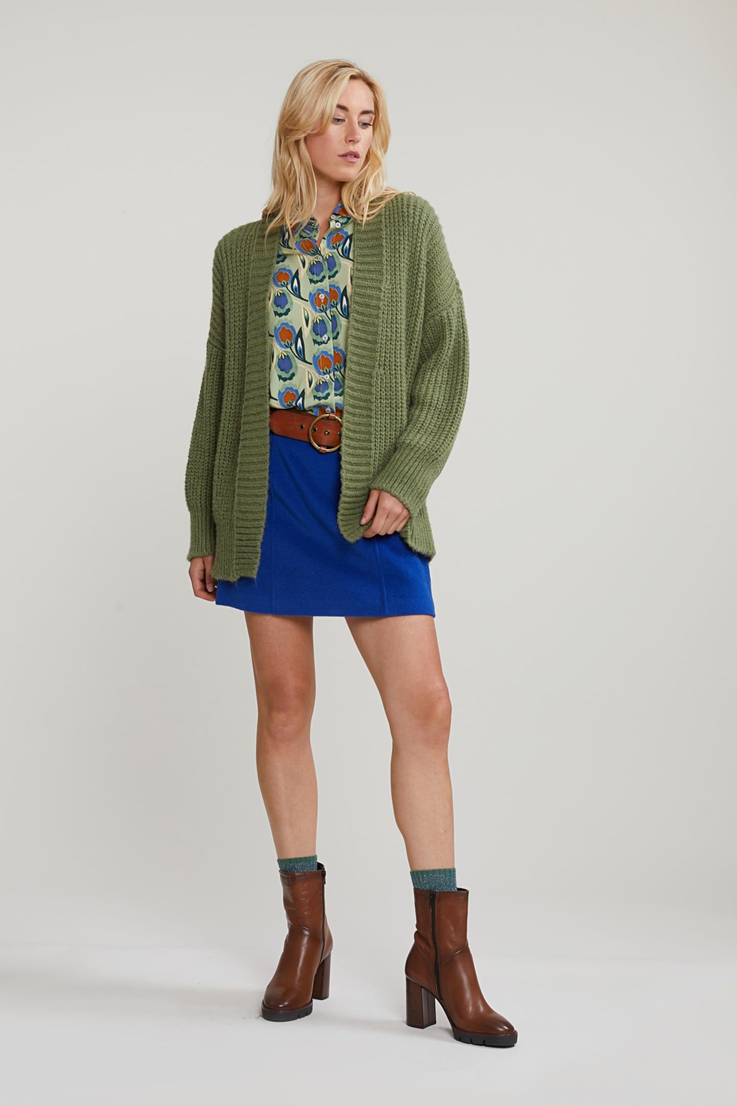 MULTI CLASSIC FLORAL BLOUSE 4