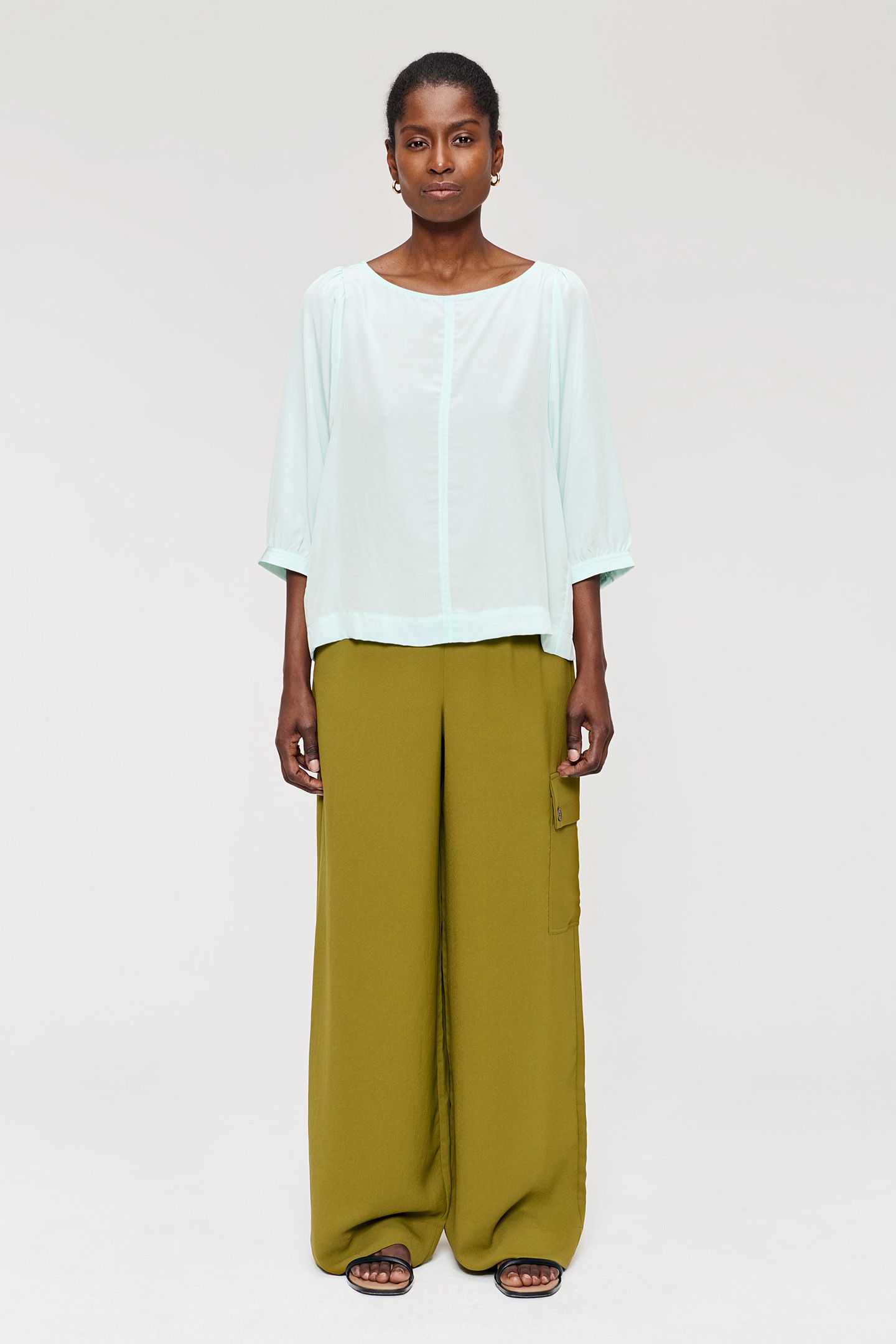TECHNOSILK PUFF SLEEVE TOP ICE 1