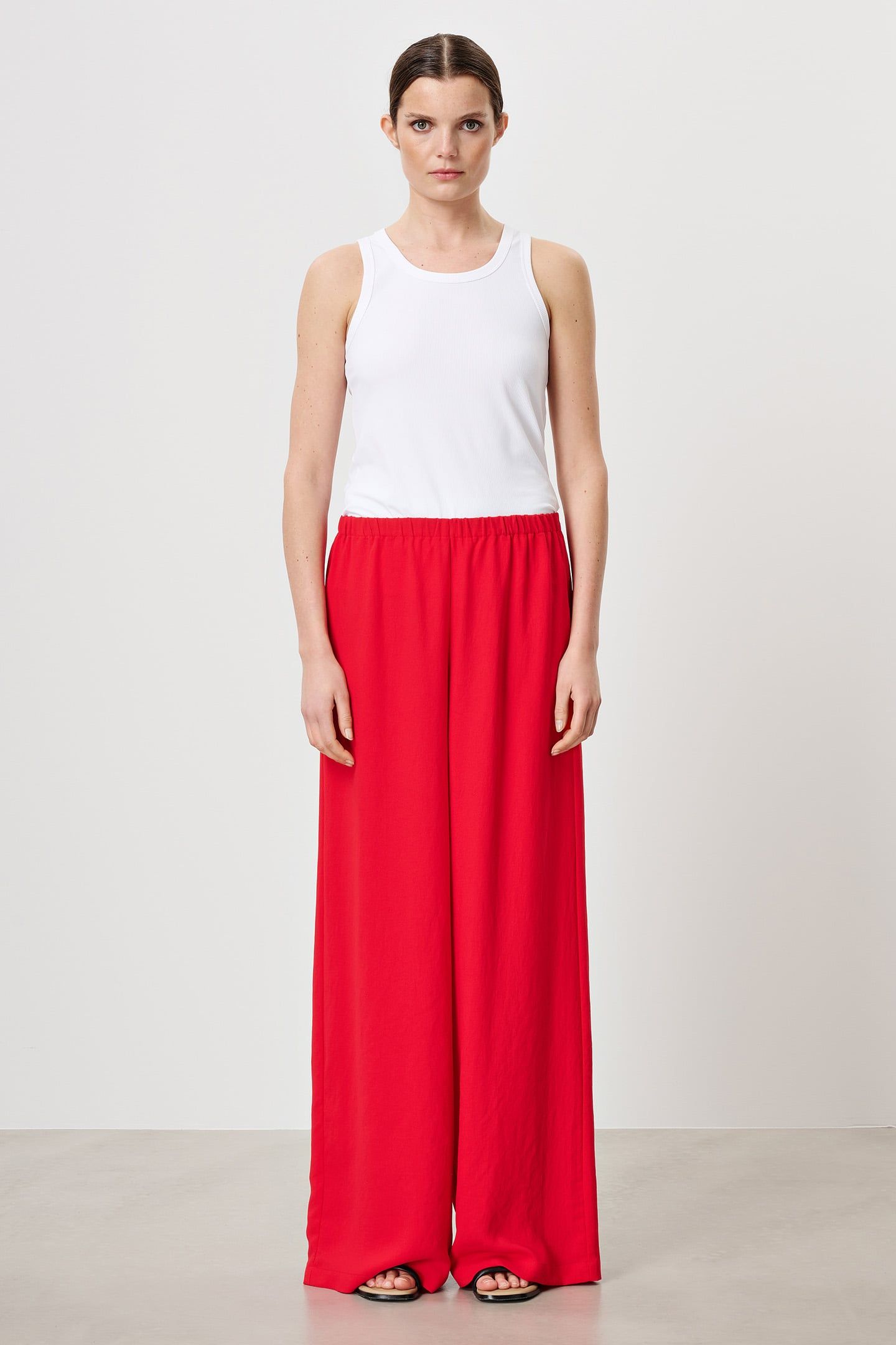 EMBU PANTS RED 1