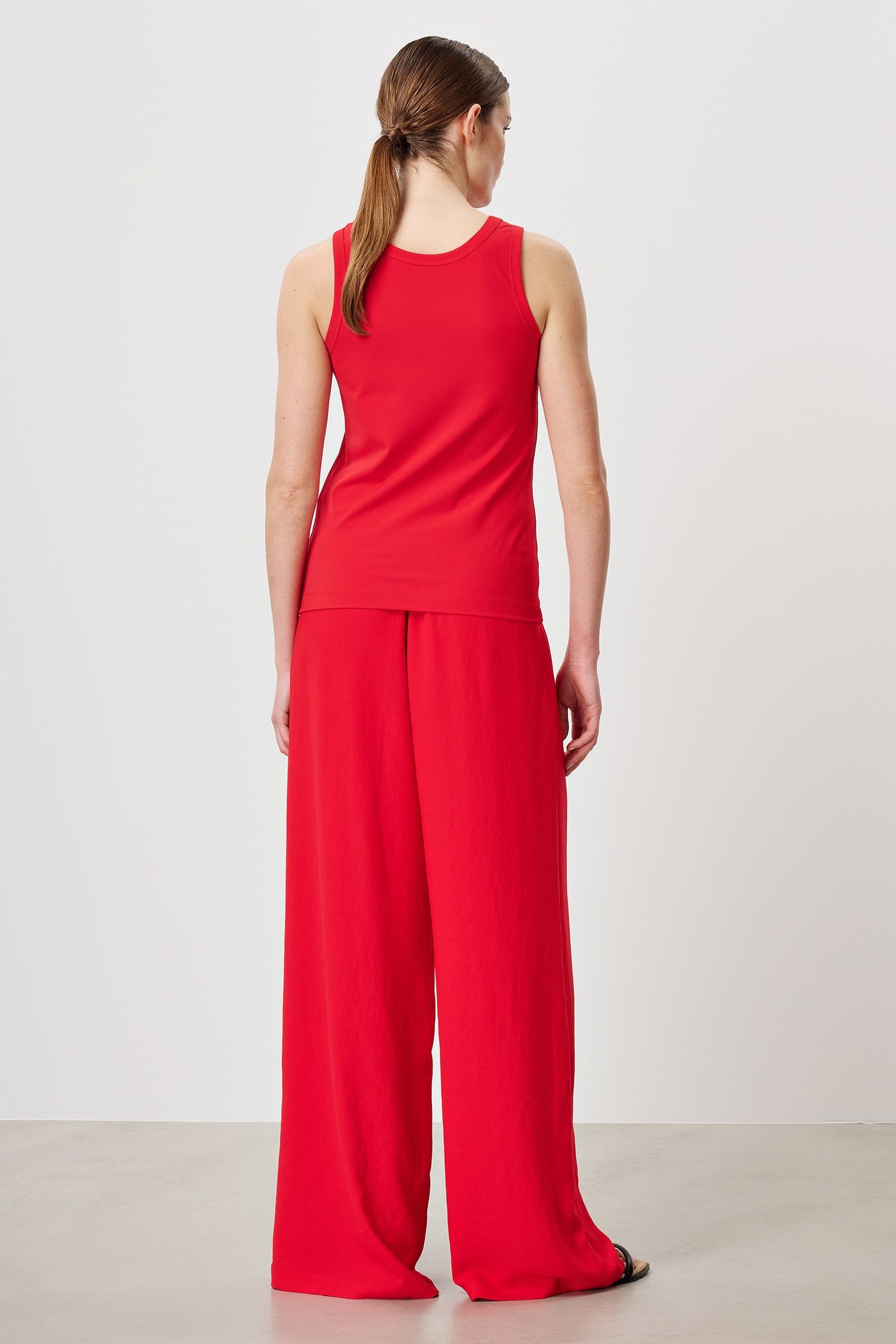 AMES TOP RED 2
