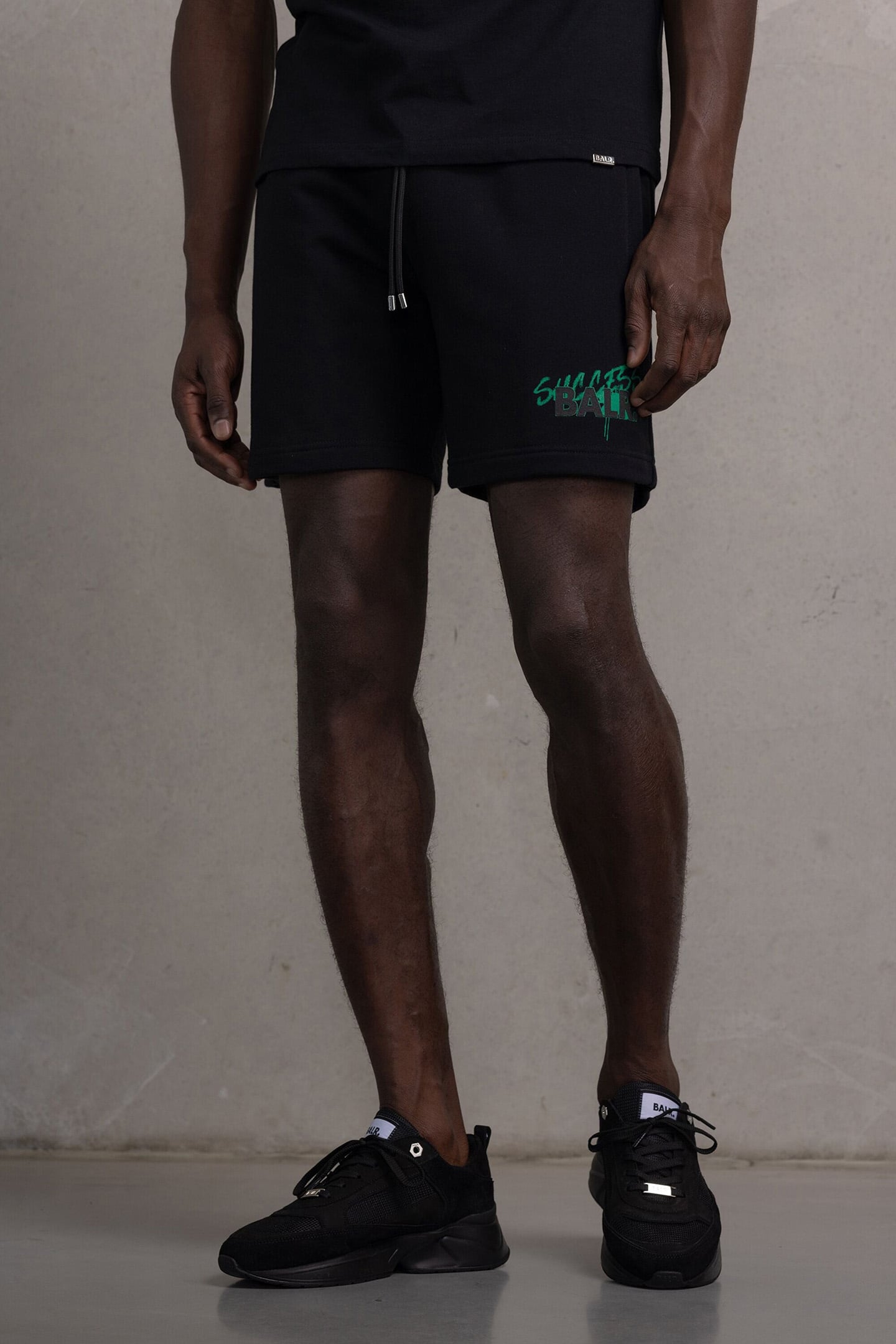 STORM SUCCESS REGULAR SHORTS JET BLACK 1