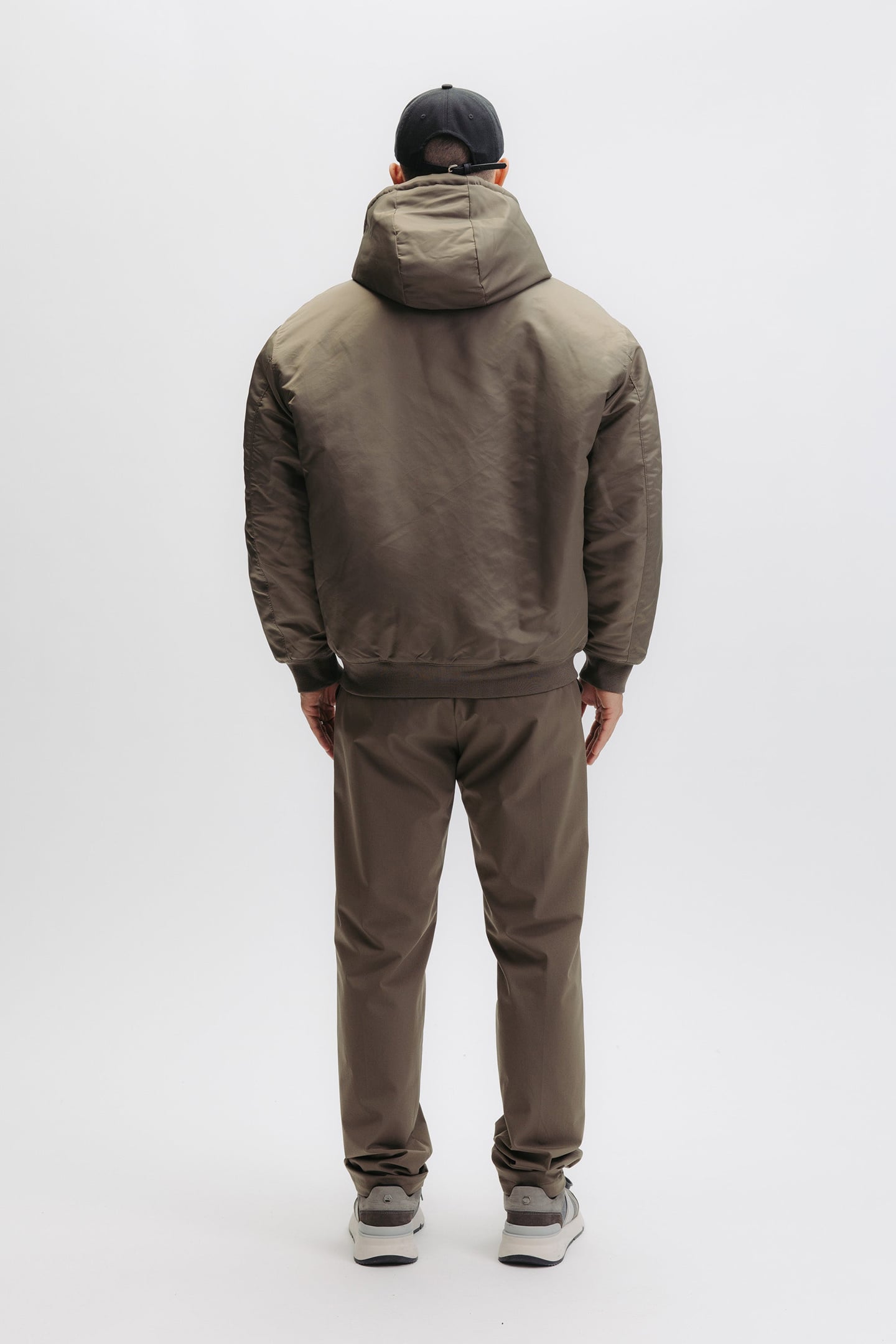 Q SERIES HOODED BOMBER JACKET TARMAC GREY 2