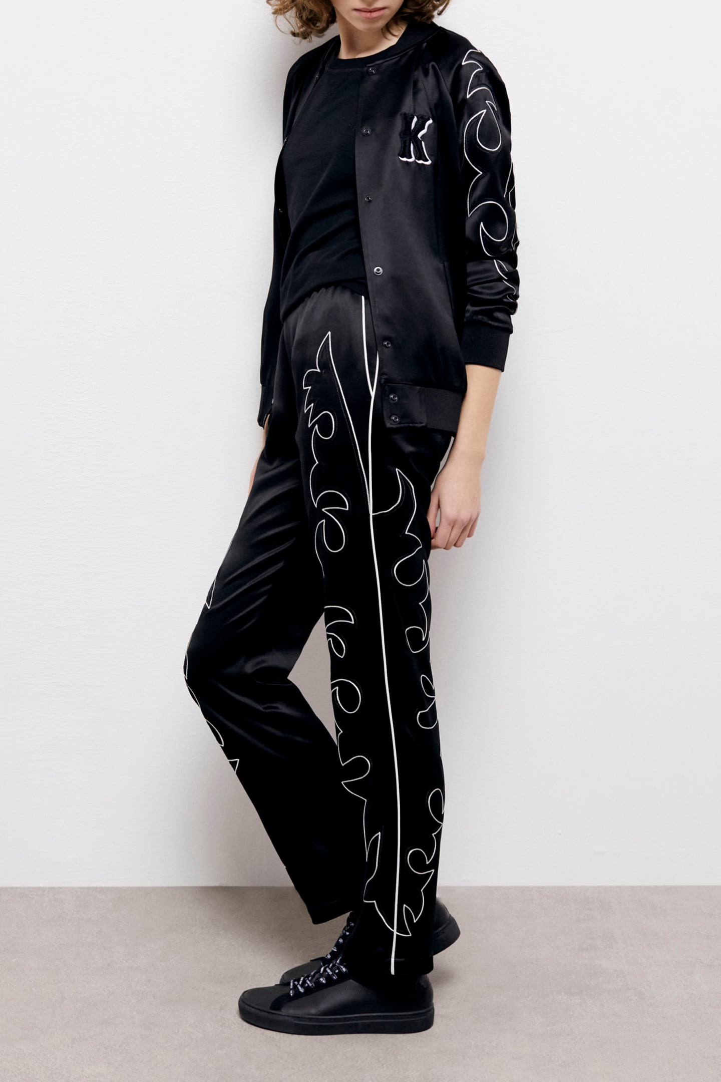 PANTS WITH ELASTICATED WAIST BLACK 4
