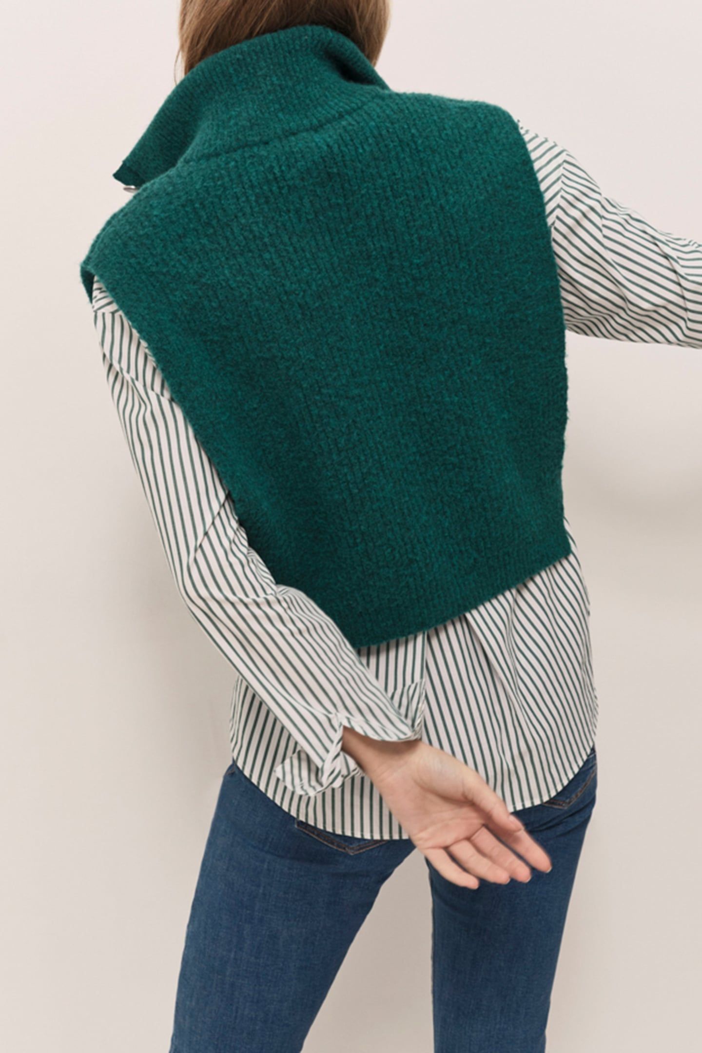 ANGIE - EVERGREEN KNIT TRUCKER COLLAR 2