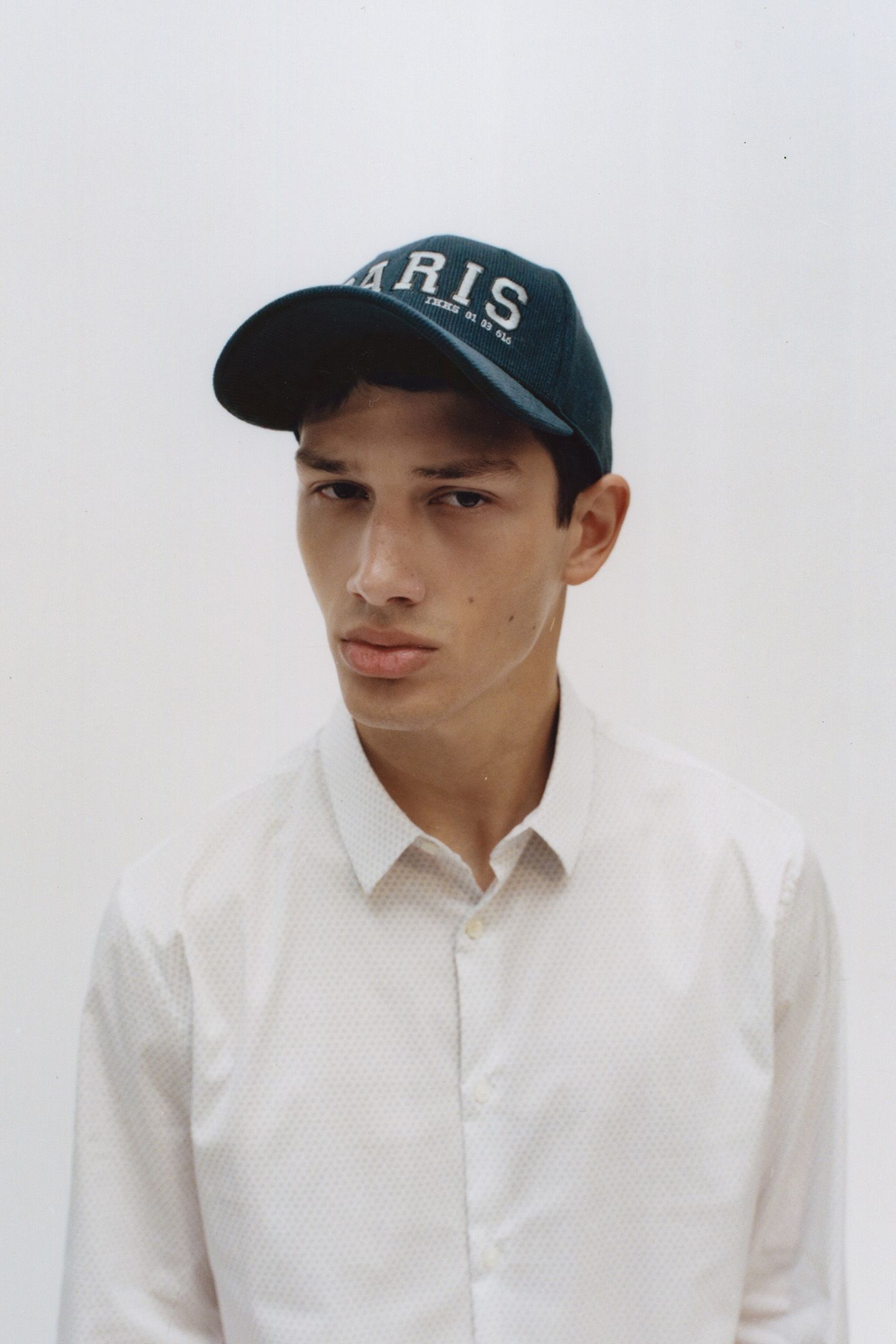 EMBROIDERED CORDUROY NAVY CAP 2