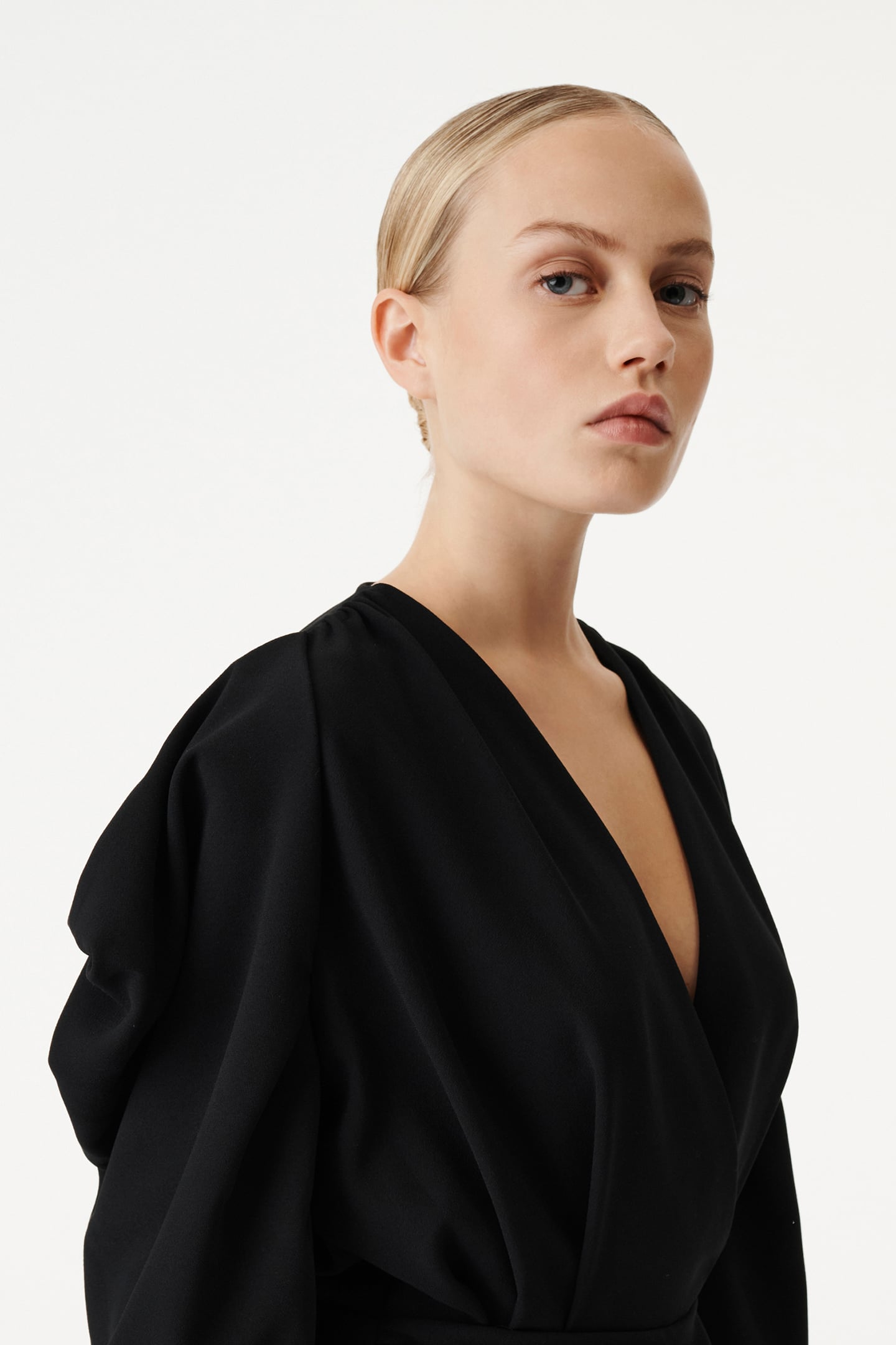 SOFI DRESS BLACK 5