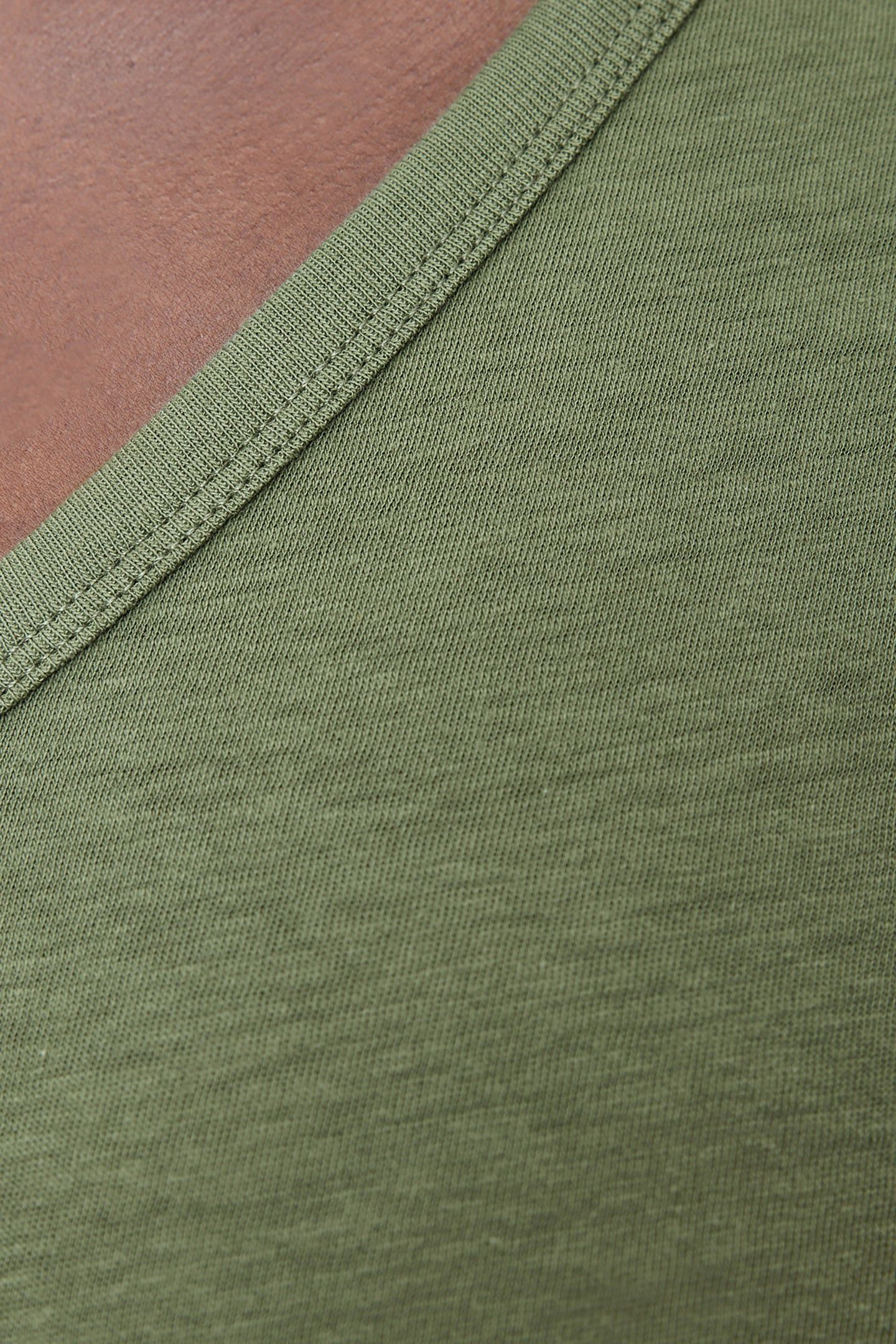 ANNA V TEE GRASS GREEN 8