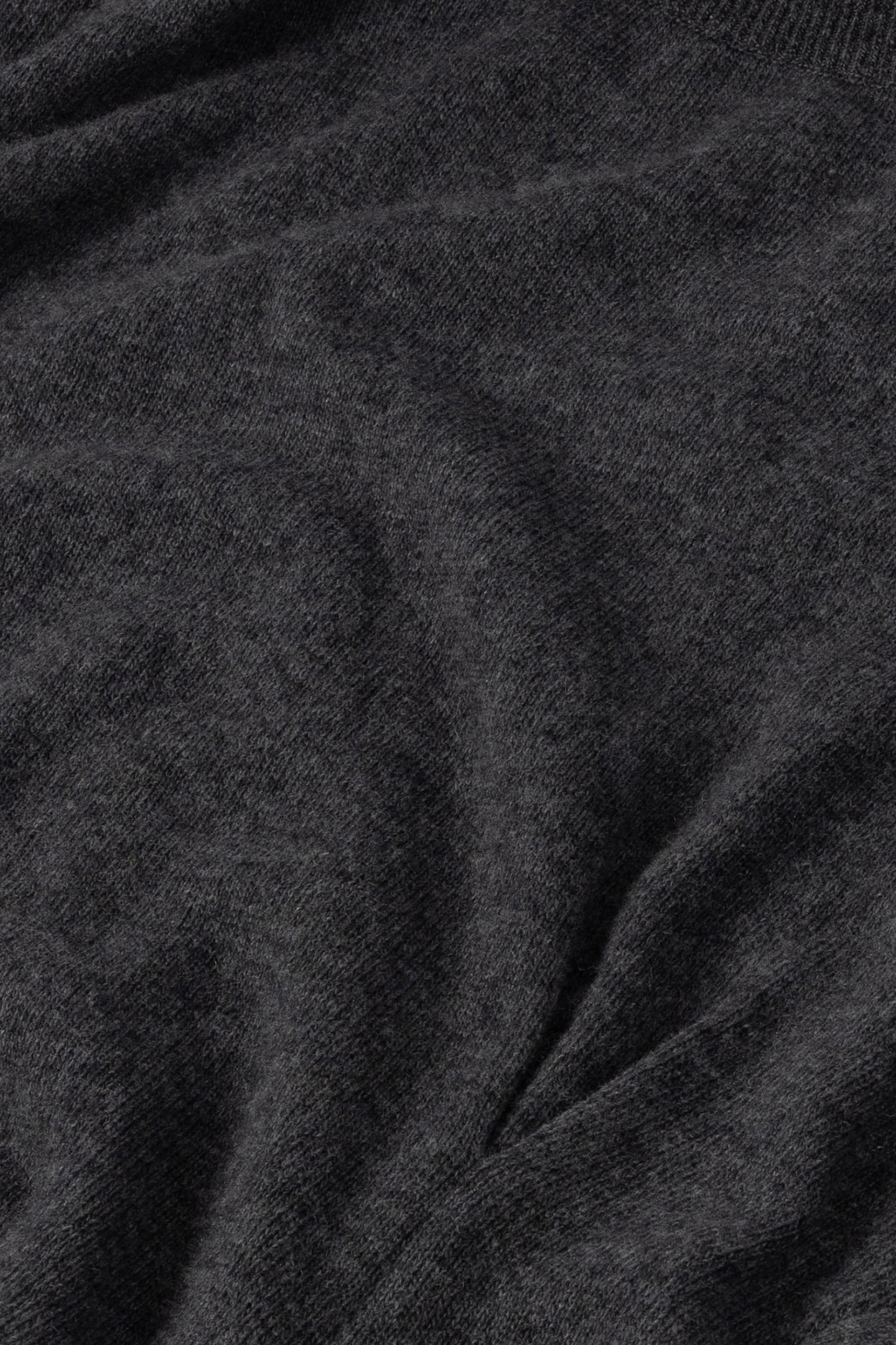 THE KNITTED POWER DRESS ANTRA MELEE 8