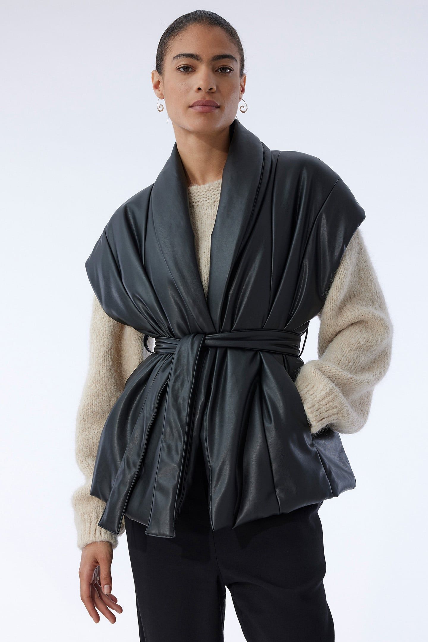 DREW JACKET BLACK 1