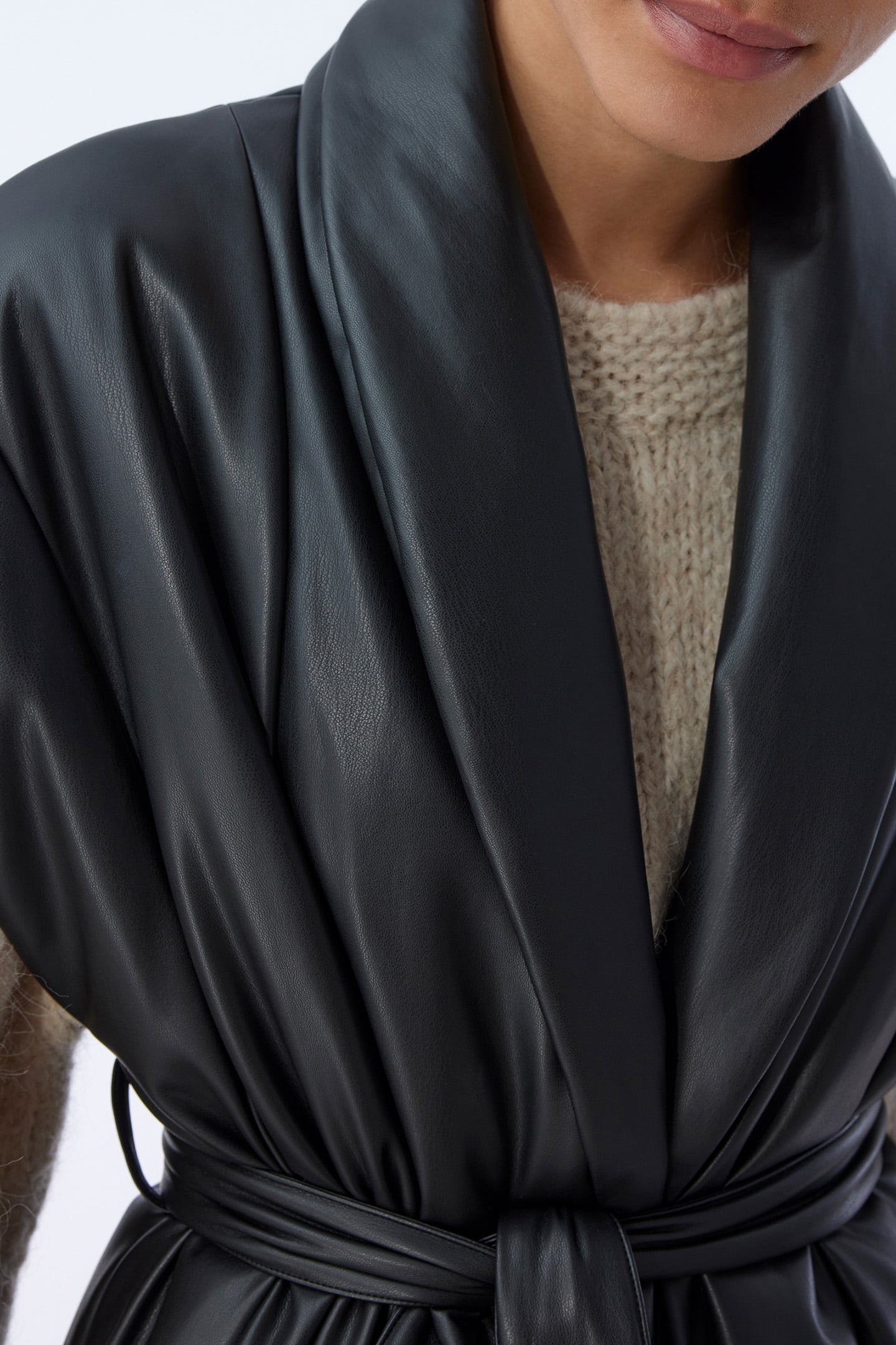 DREW JACKET BLACK 7