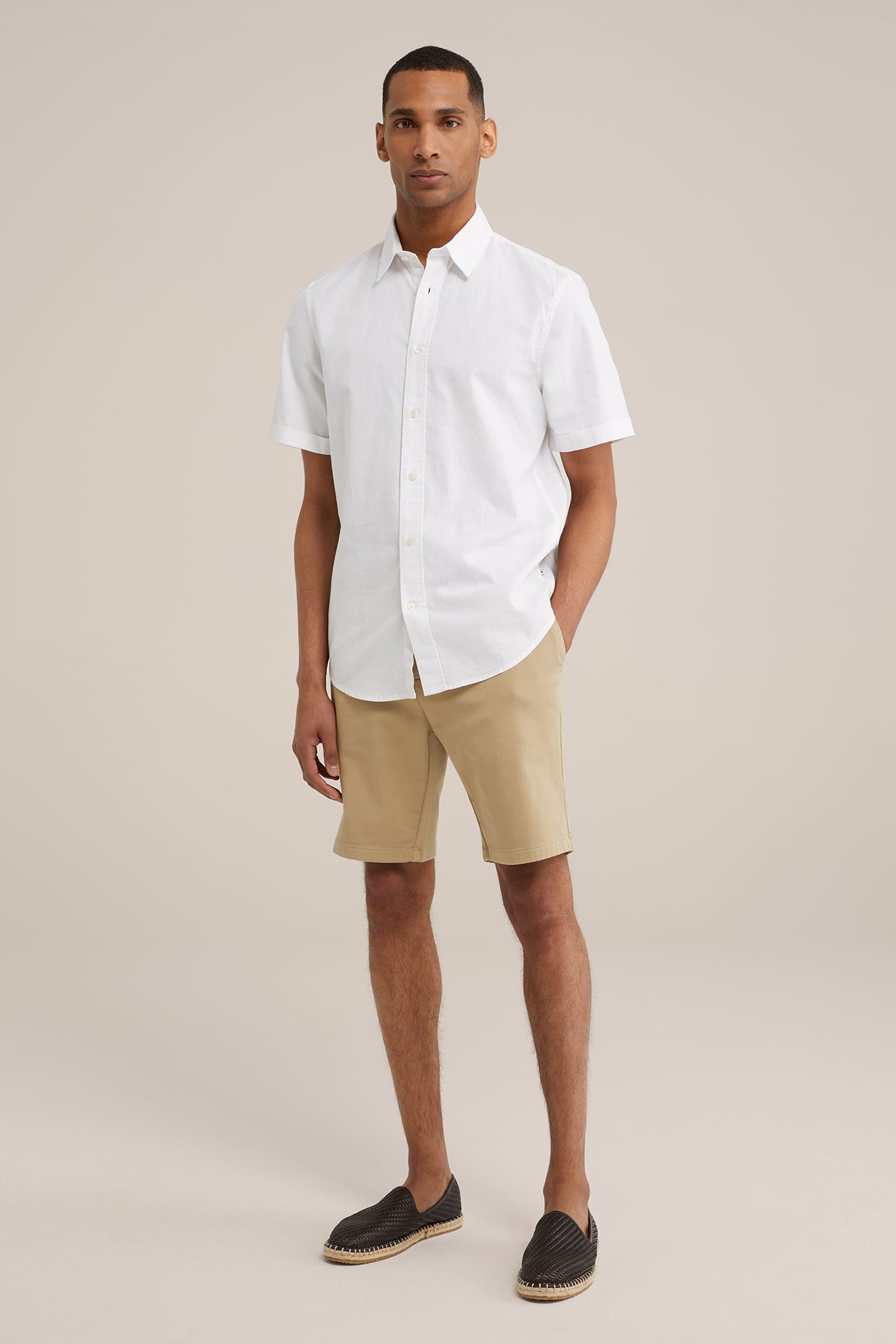 SHORT LIGHT BROWN 3