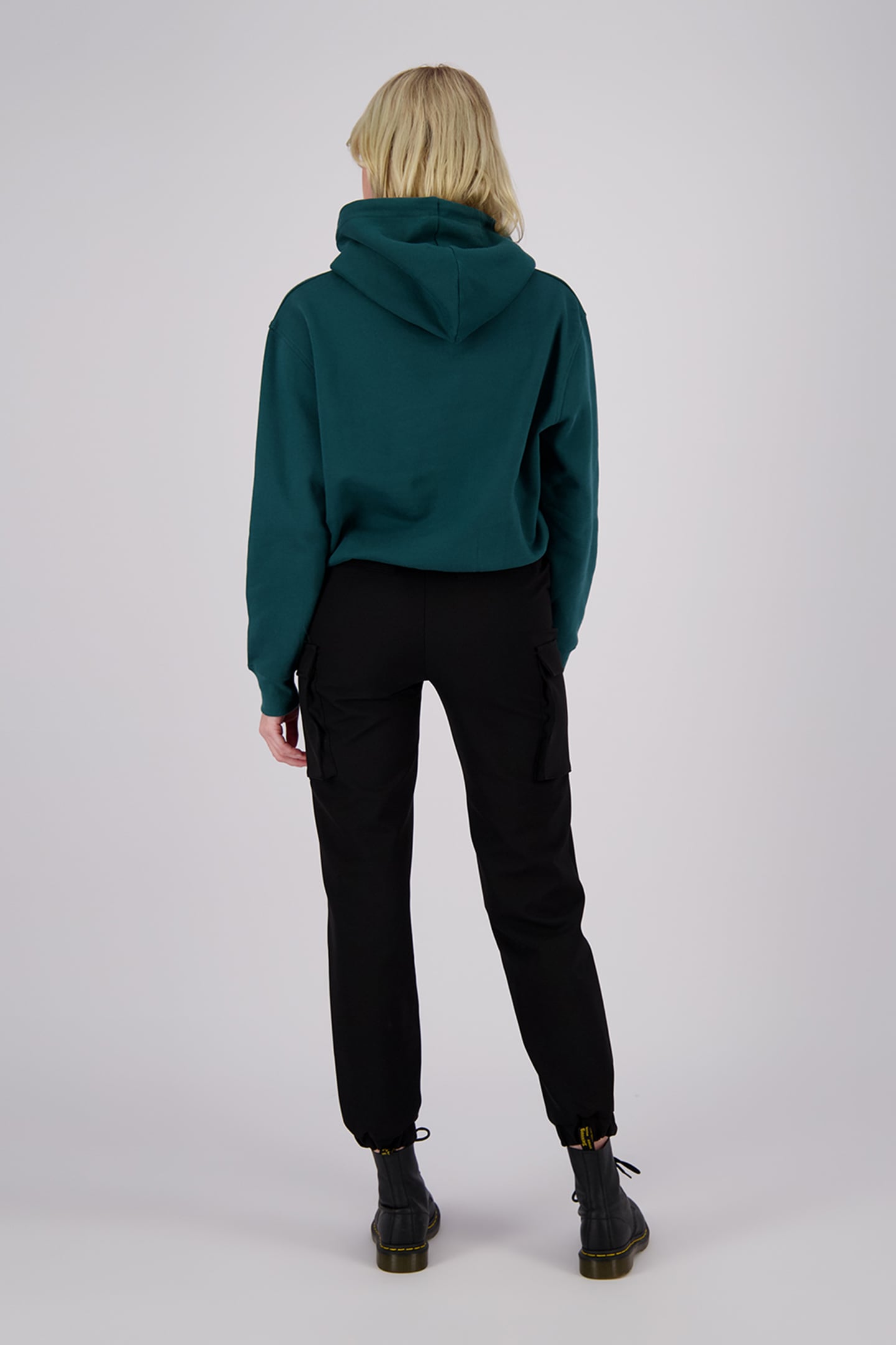 NADINE SWEATERS SACRAMENTO 2