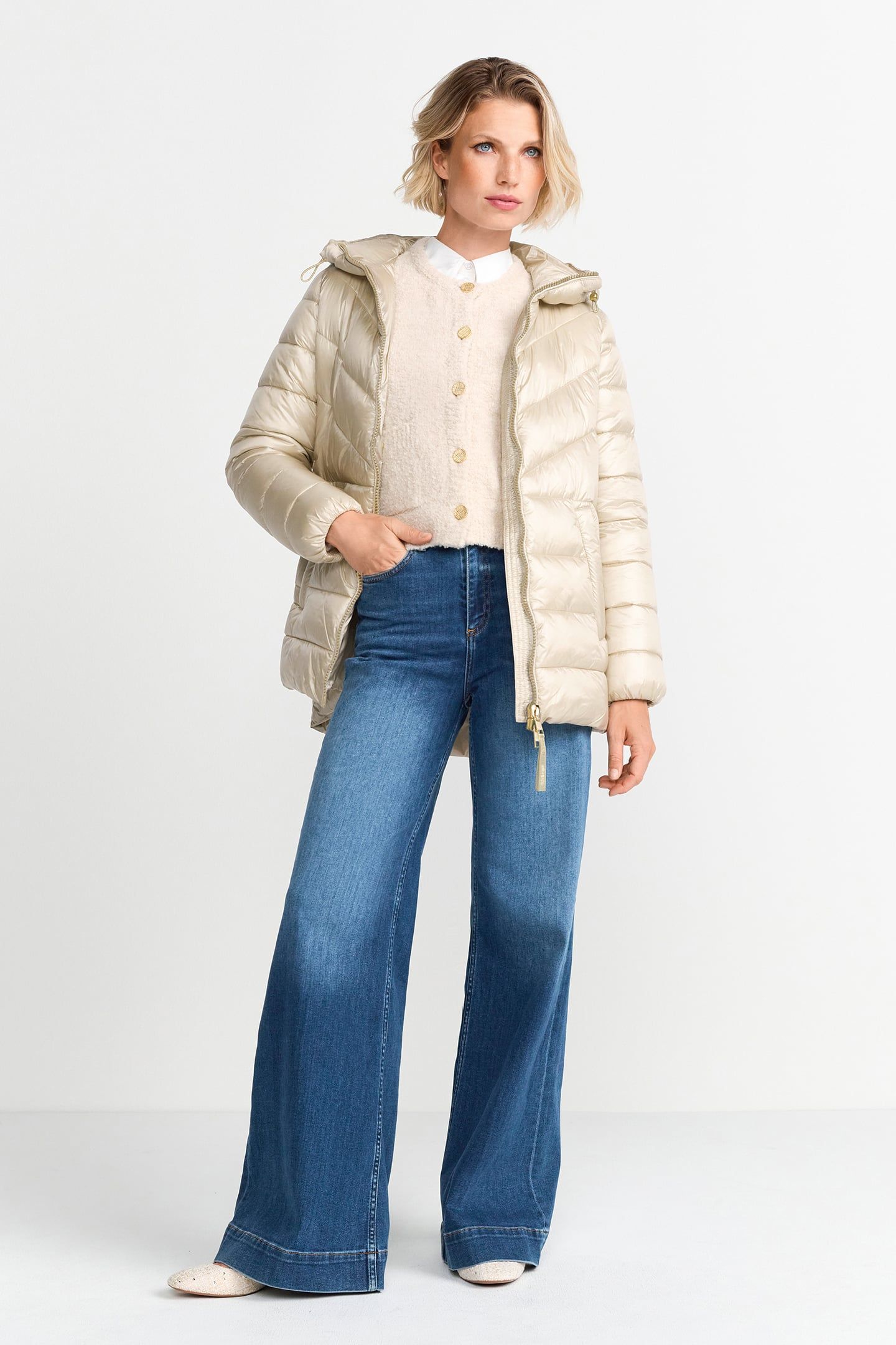 A-SHAPED JACKET CAFFEE LATTE 2