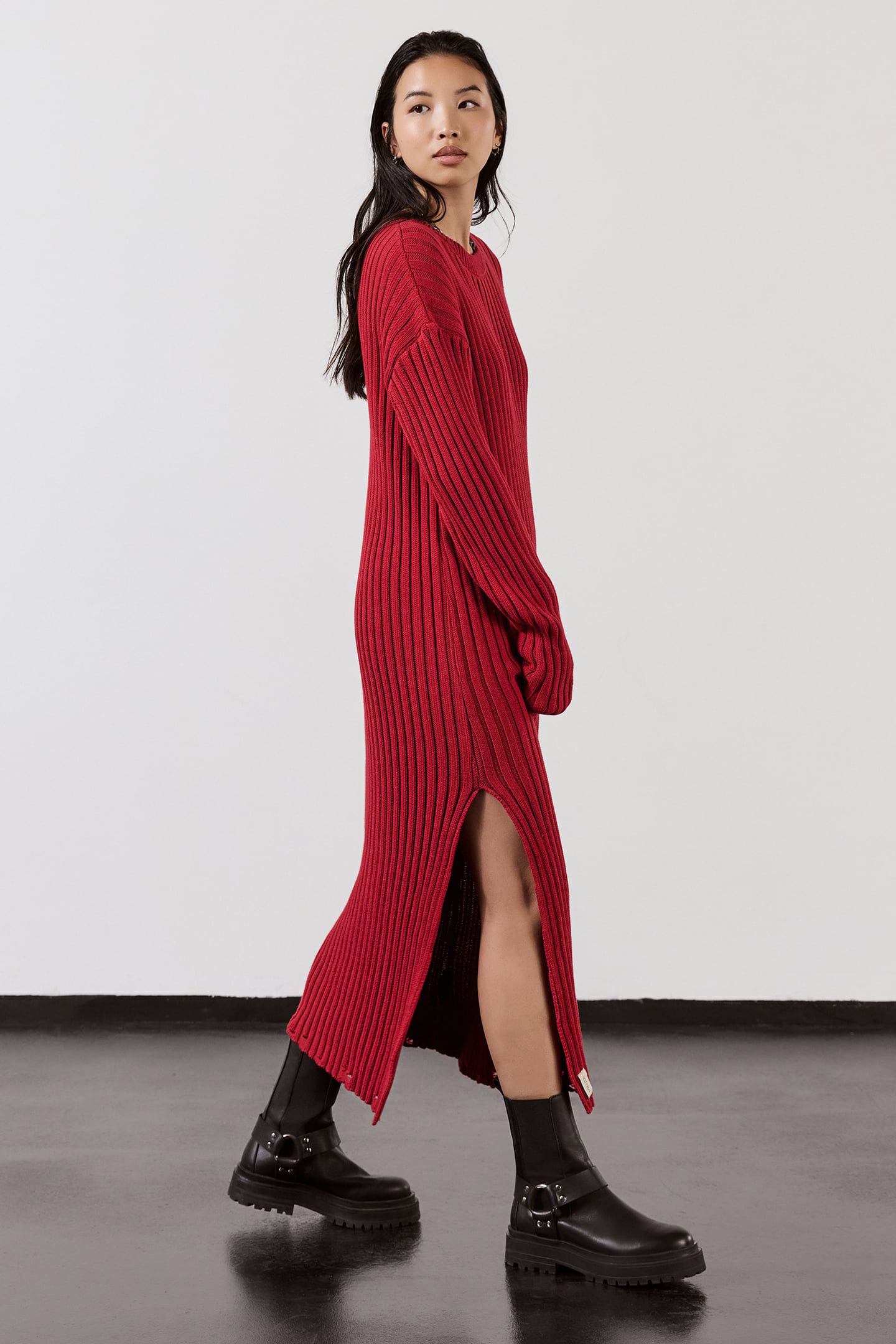 THE RED KNIT LONGSLEEVE DRESS | Online Outlet | Otrium THE RED KNIT LONGSLEEVE DRESS | Online Outlet | Otrium