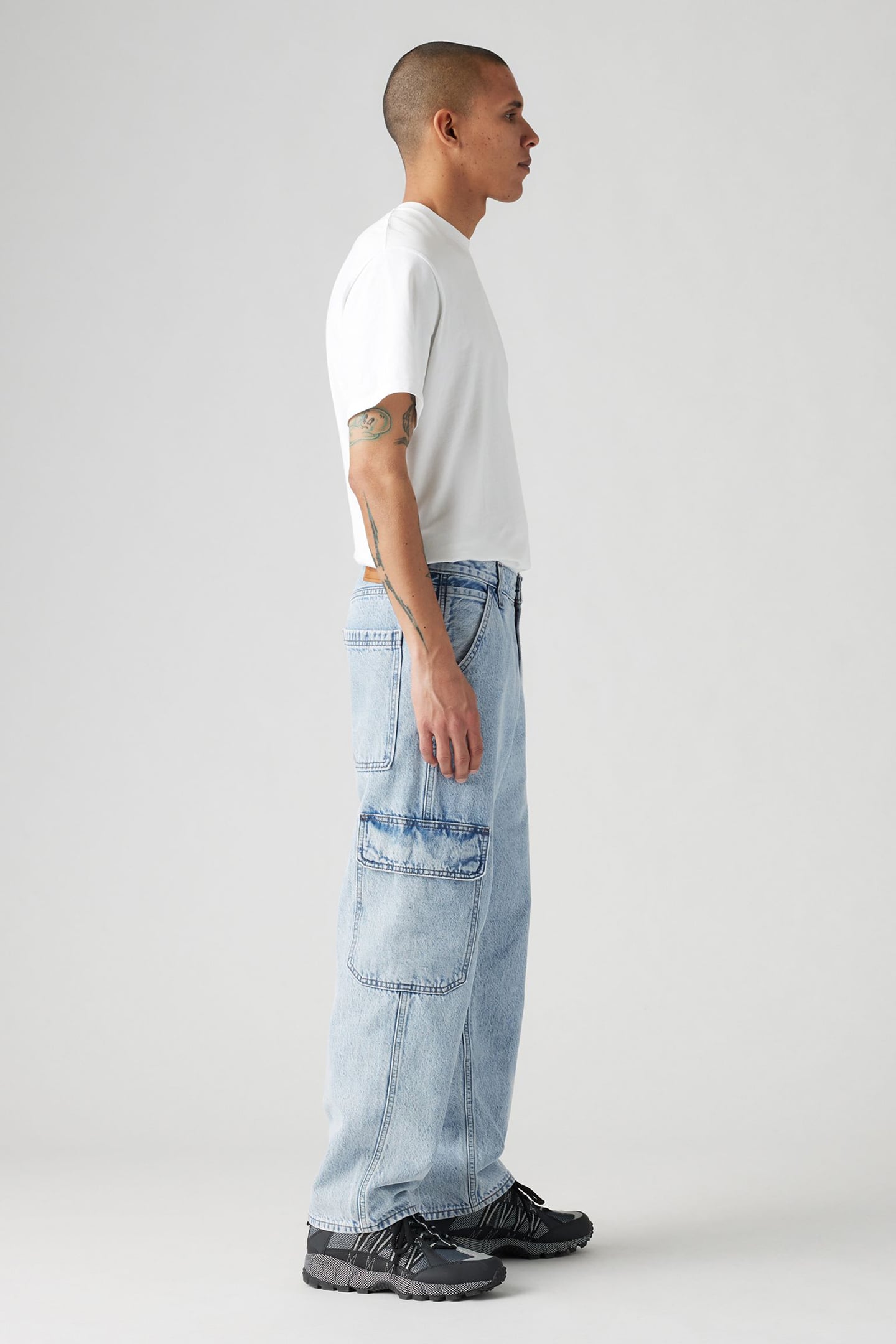 568™ LOOSE STRAIGHT CARGOS LIGHT INDIGO 5