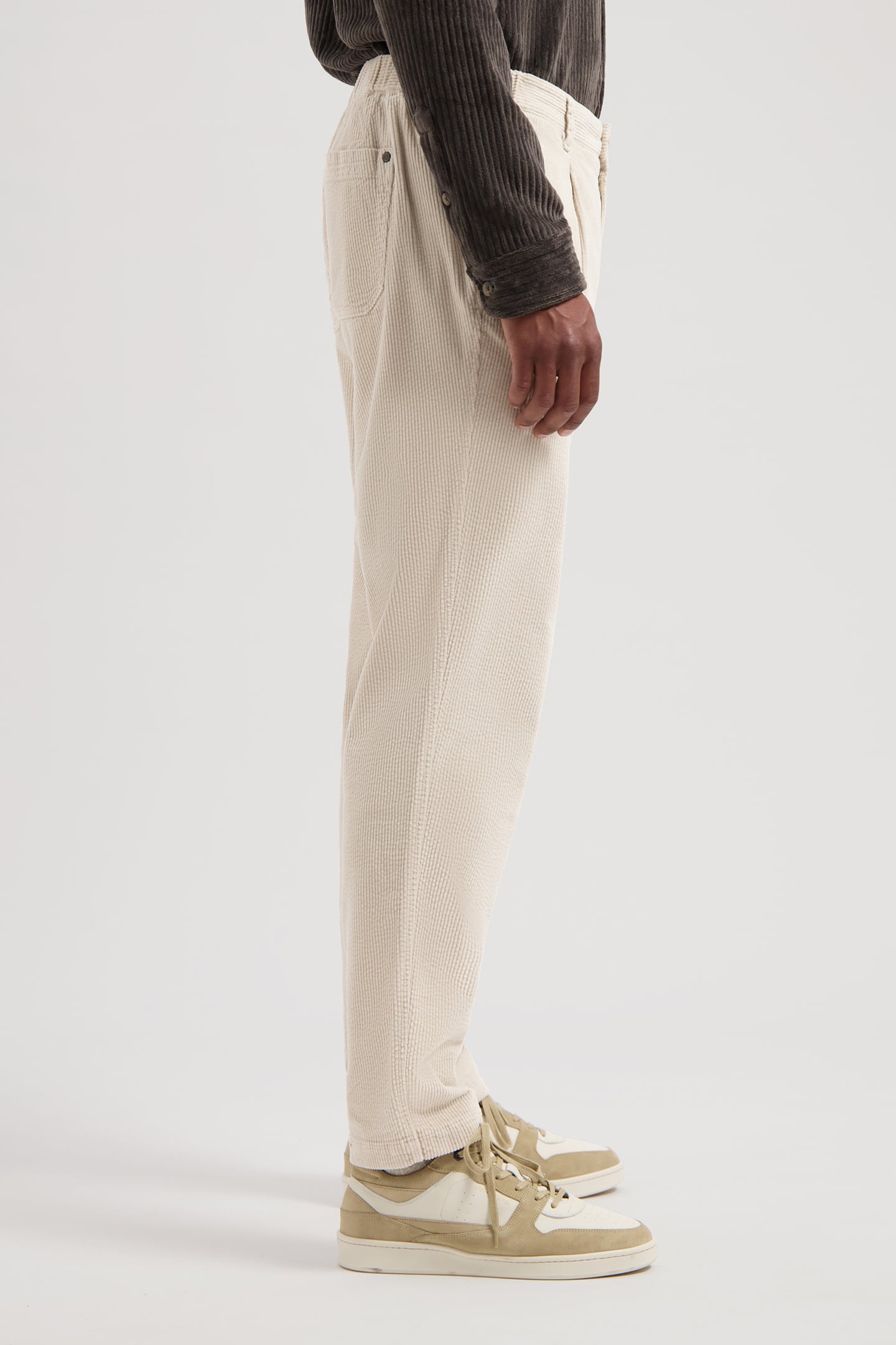 DS_LOGAN PANT SILVER BIRCH 4
