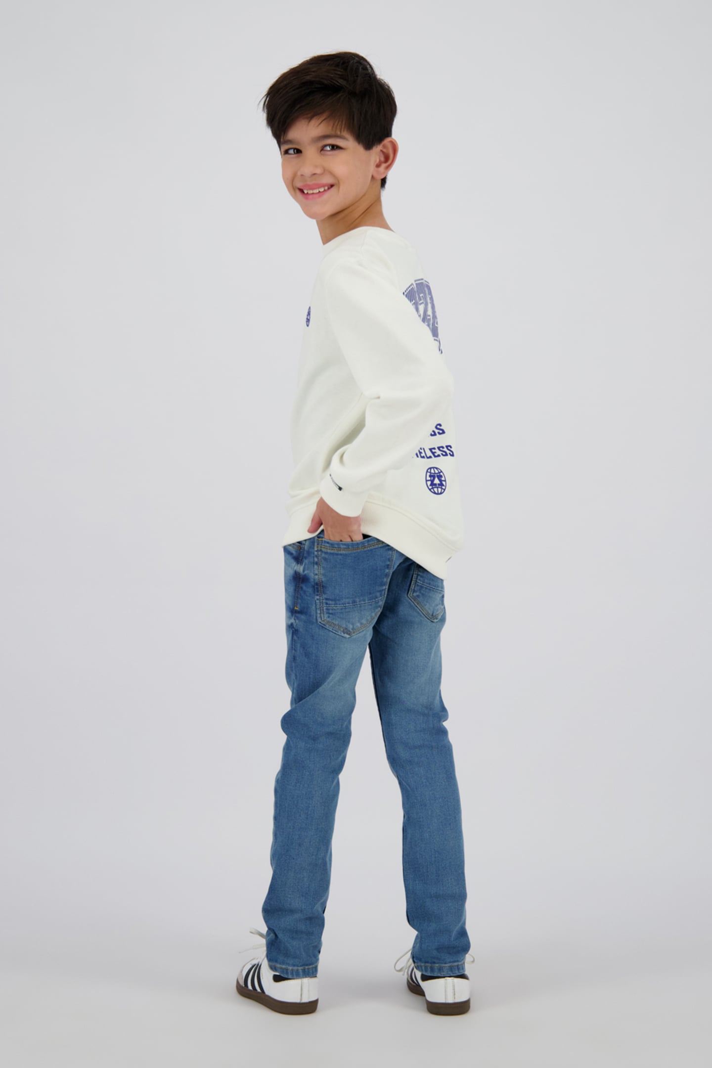 SOUTHAMPTON JEANS BOYS MID BLUE STONE 7
