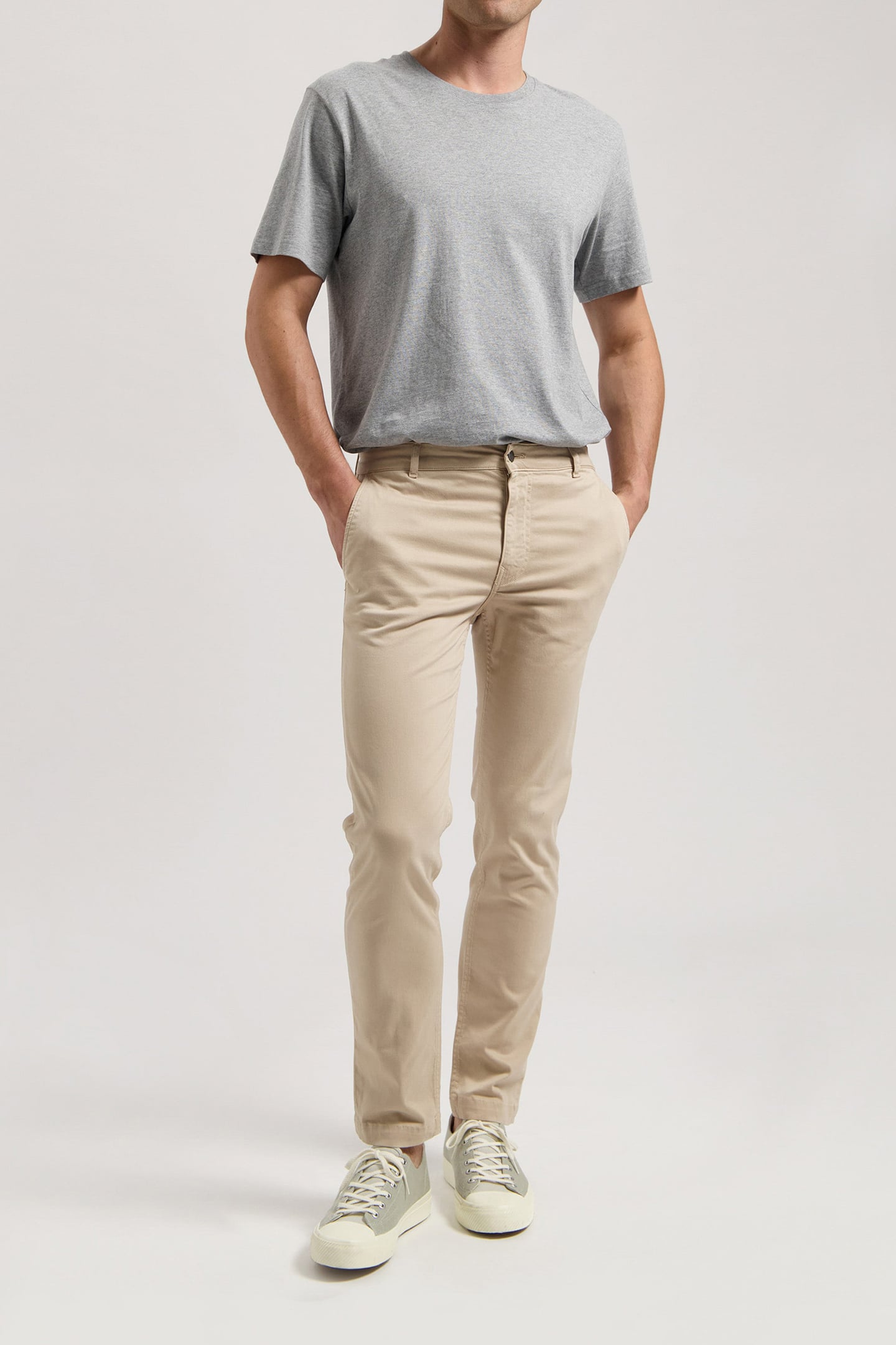 SCOTT MID TAPERED SAND 3