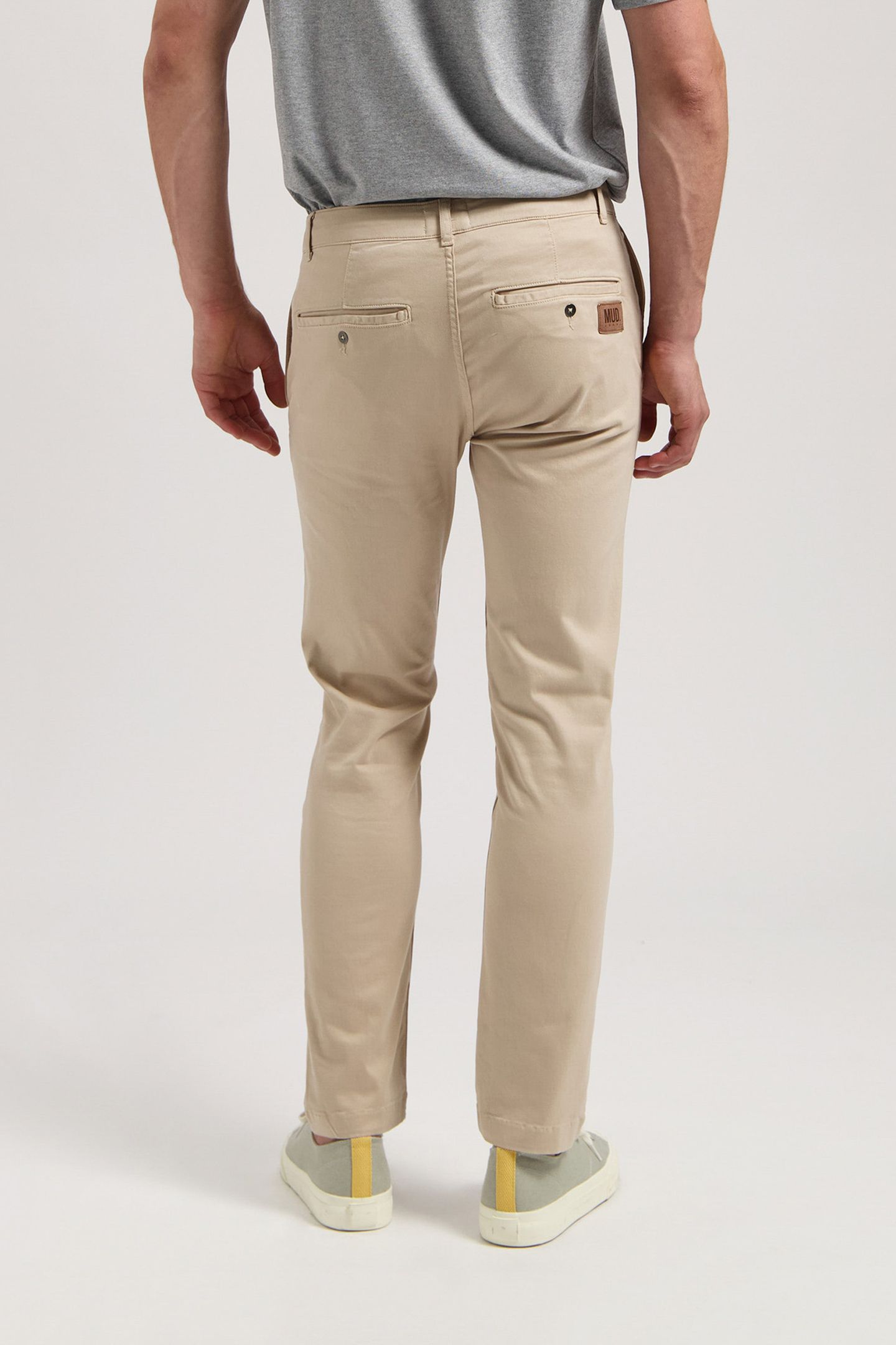 SCOTT MID TAPERED SAND 2
