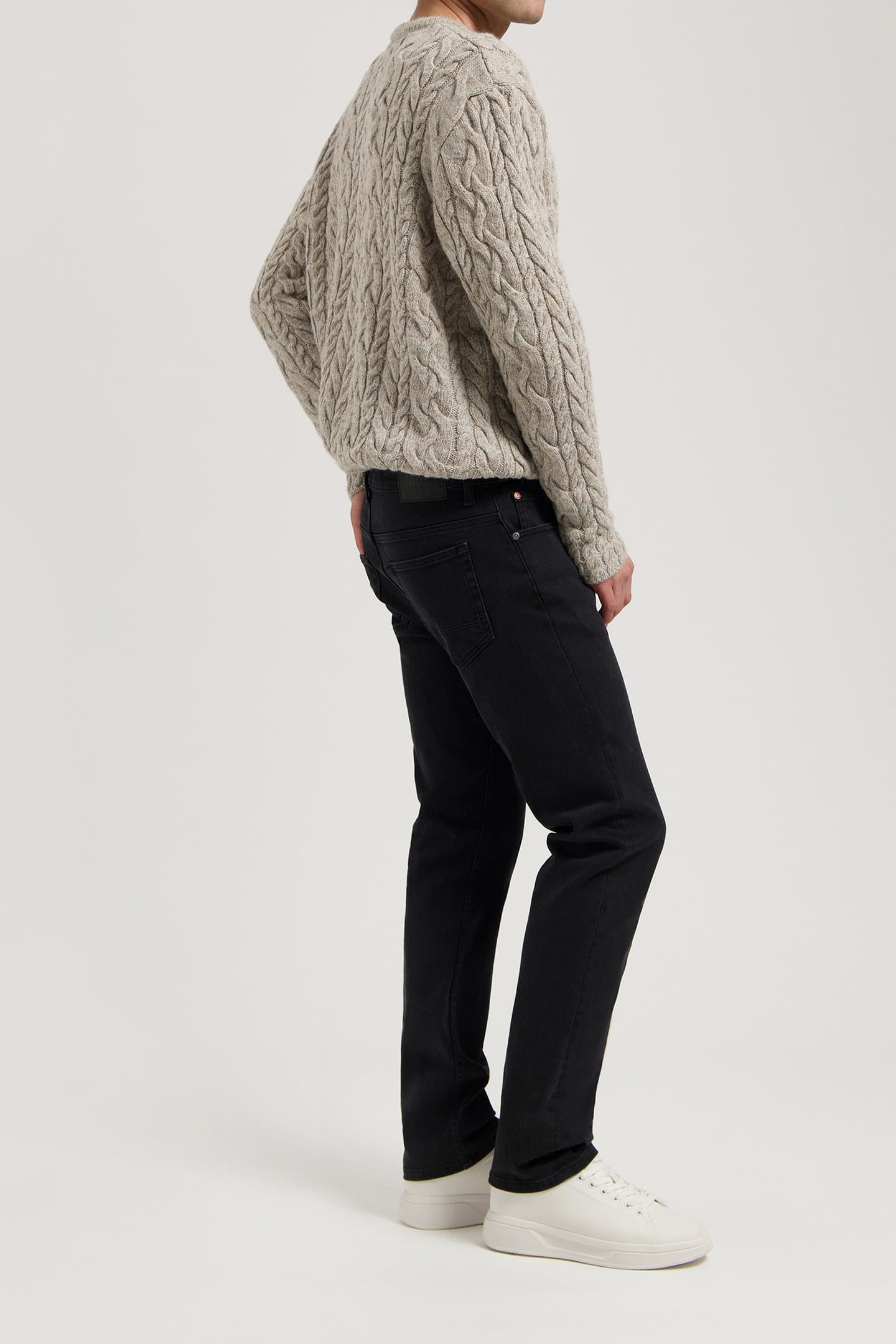 HANK MID TAPERED STONE BLACK 5