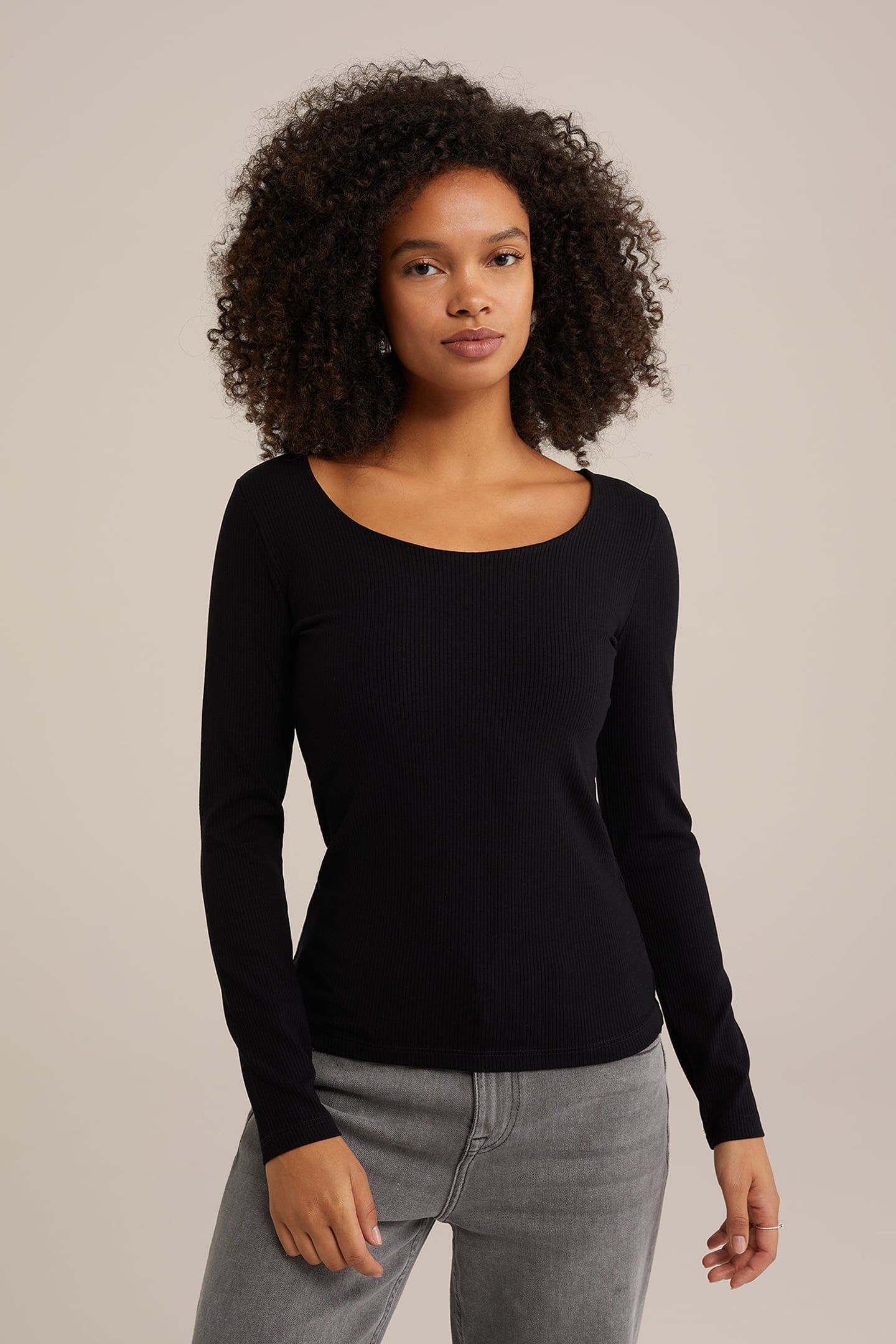 T-SHIRT BLACK 1