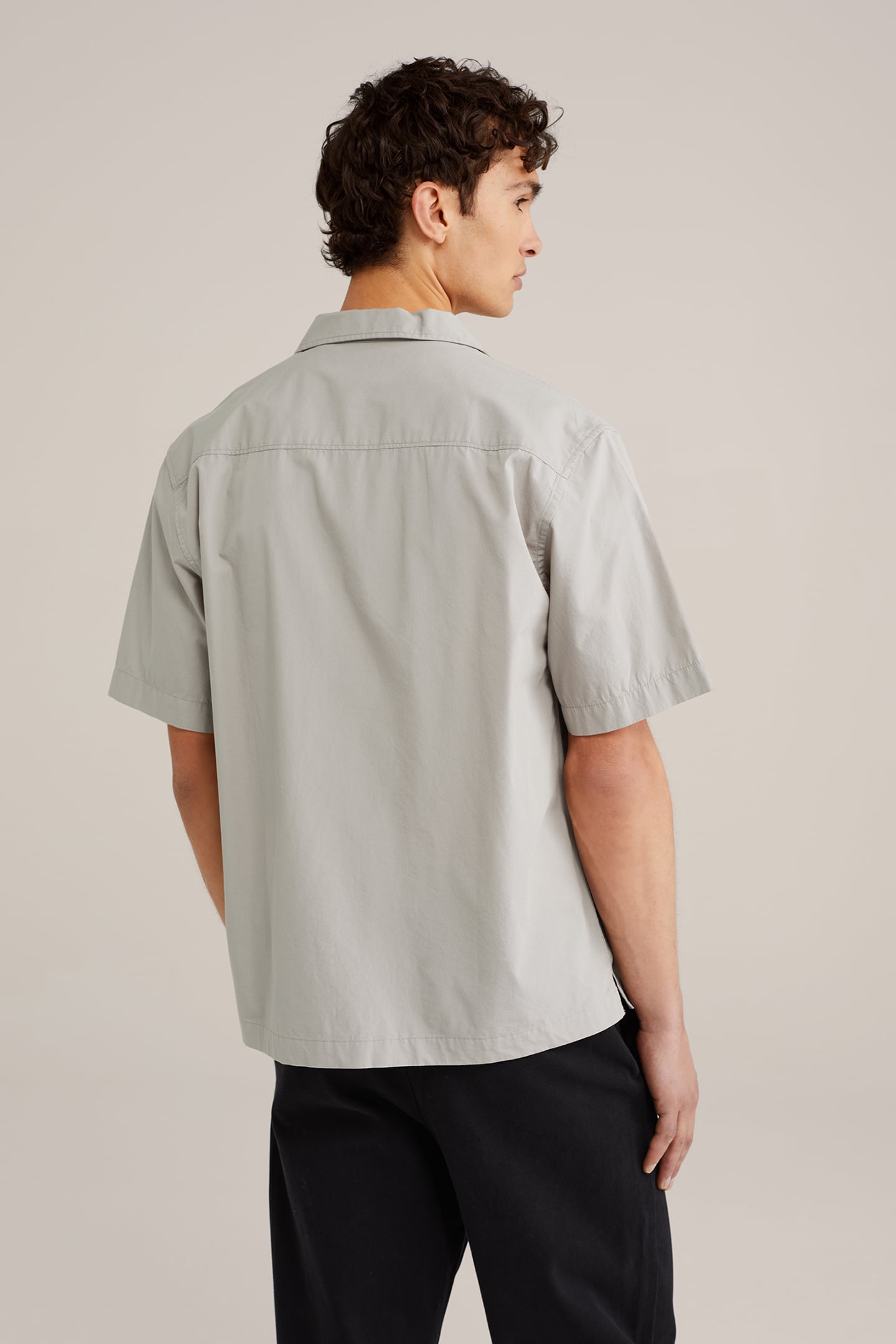 SHIRT LIGHT GREY 2