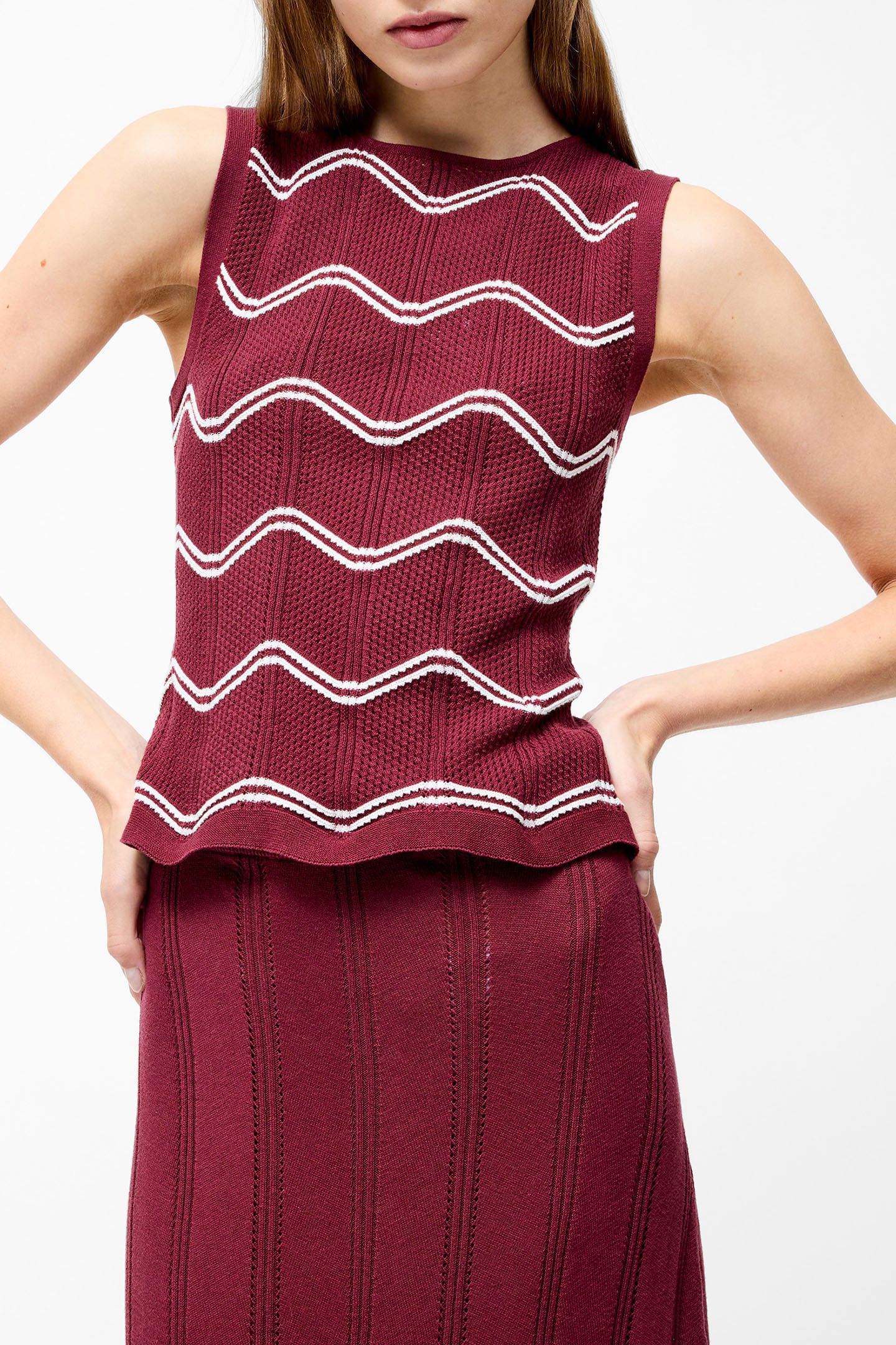 TRUDY CROCHET SLVLSS TOP SUMMER BURGUNDY/SUMM 4