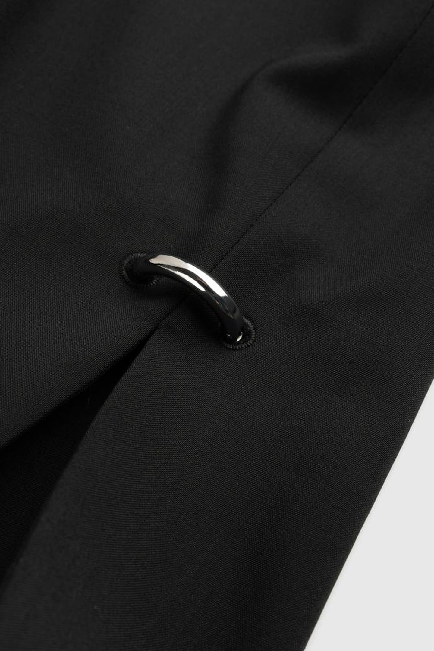 MUGLER – BERMUDA LONG SHORTS BLACK 4