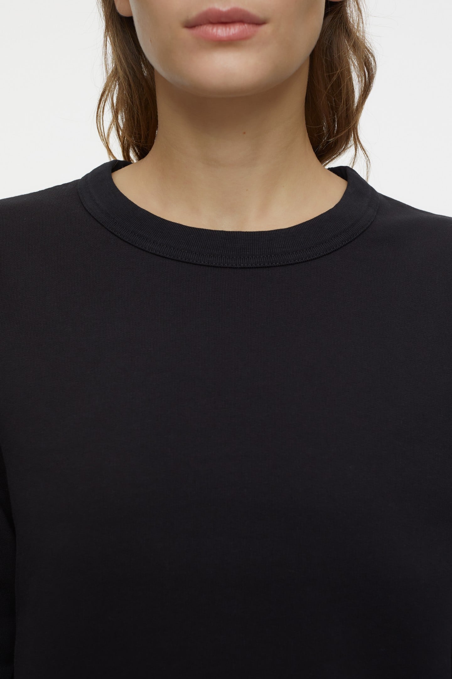 FITTED CREWNECK T-SHIRTS BLACK 5