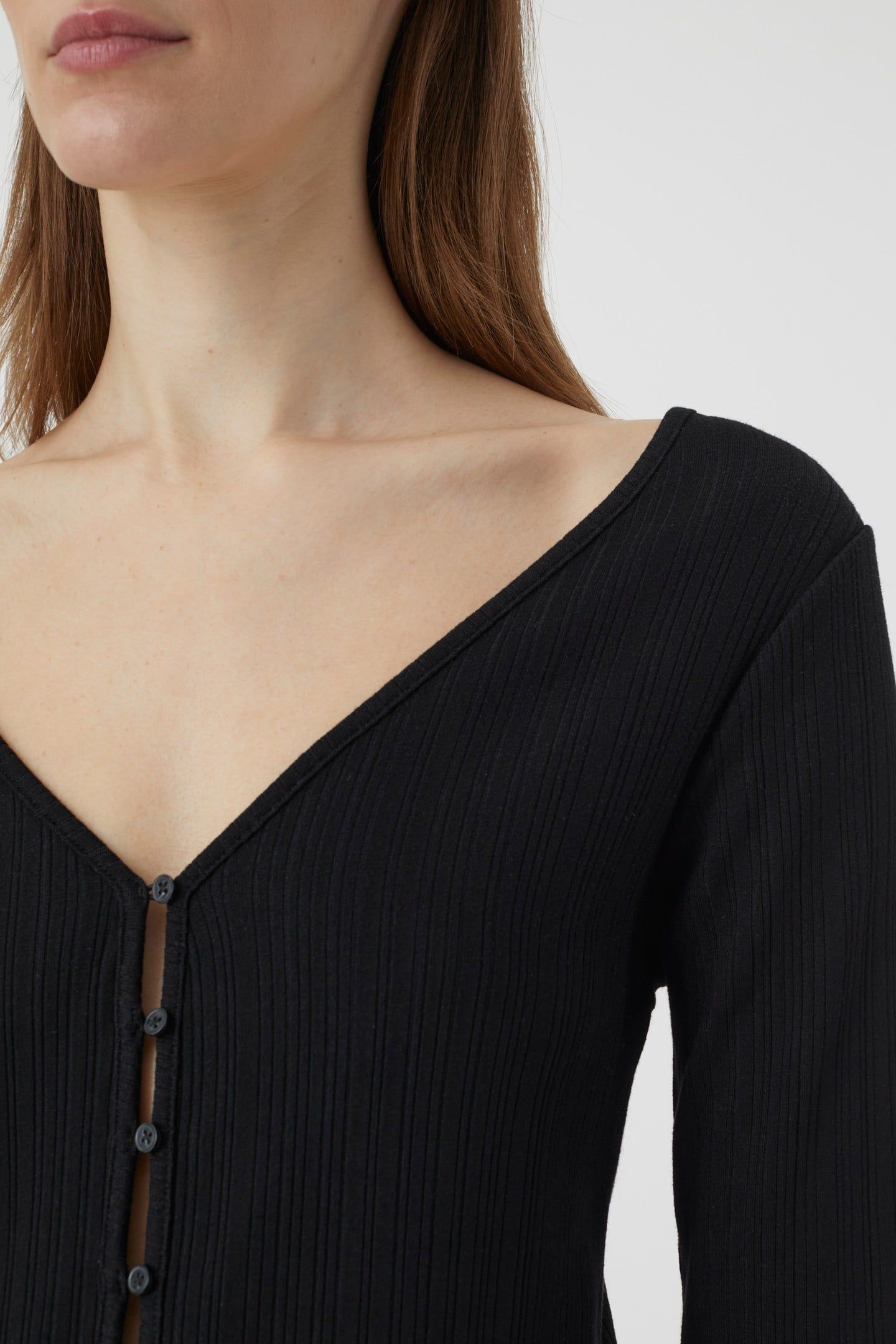 V NECK CARDIGAN T-SHIRTS BLACK 5