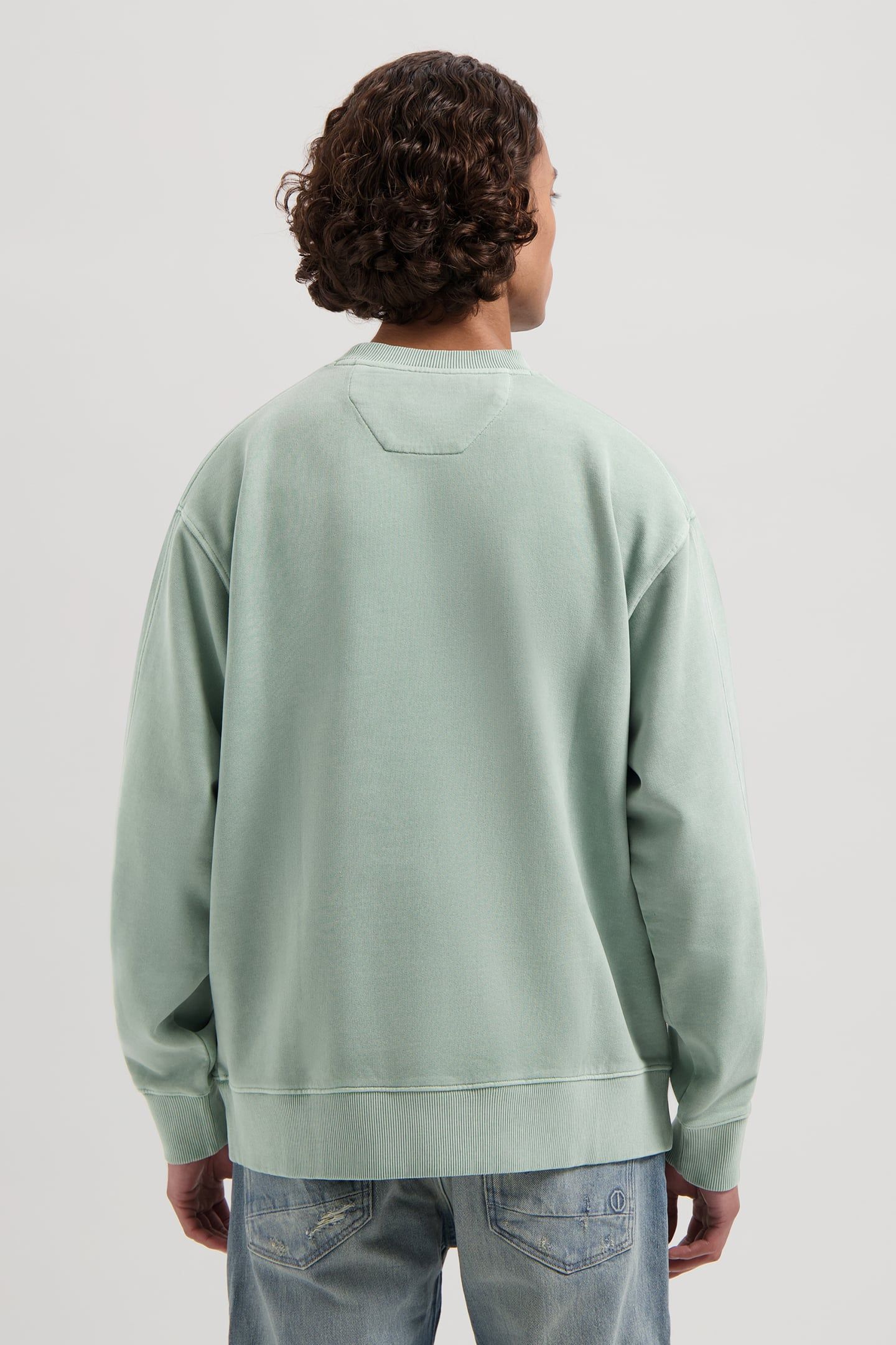 DS-NIKOL CREW LILY PAD 2