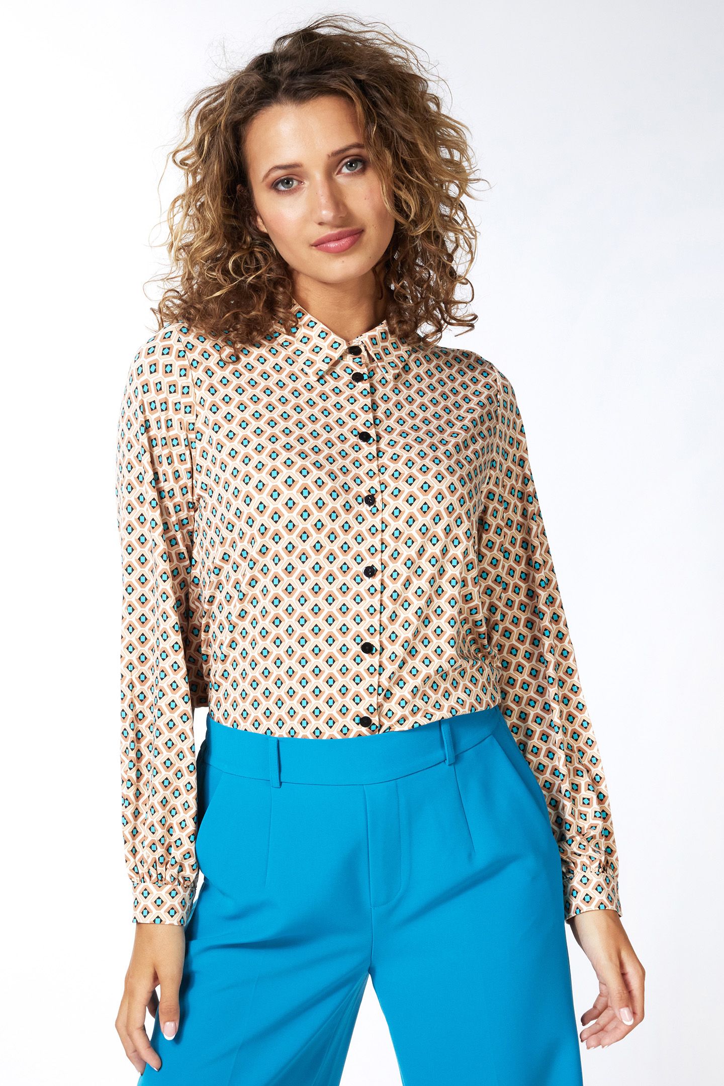 BLOUSE GRAPHIC ROOTS SJ PRINT 4