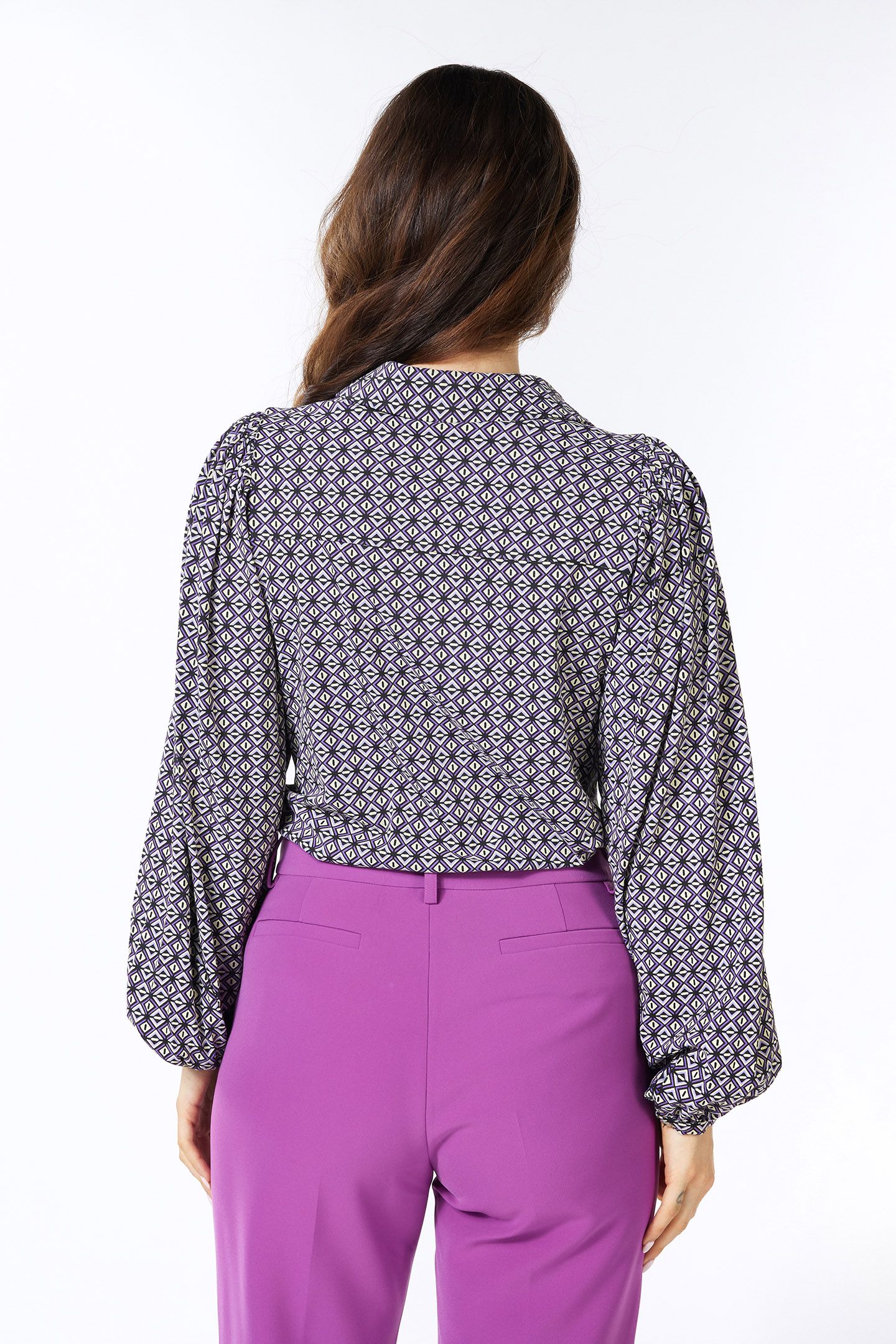 BLOUSE V-NECK COLLAR GRAPHIC EARTH PRINT 4
