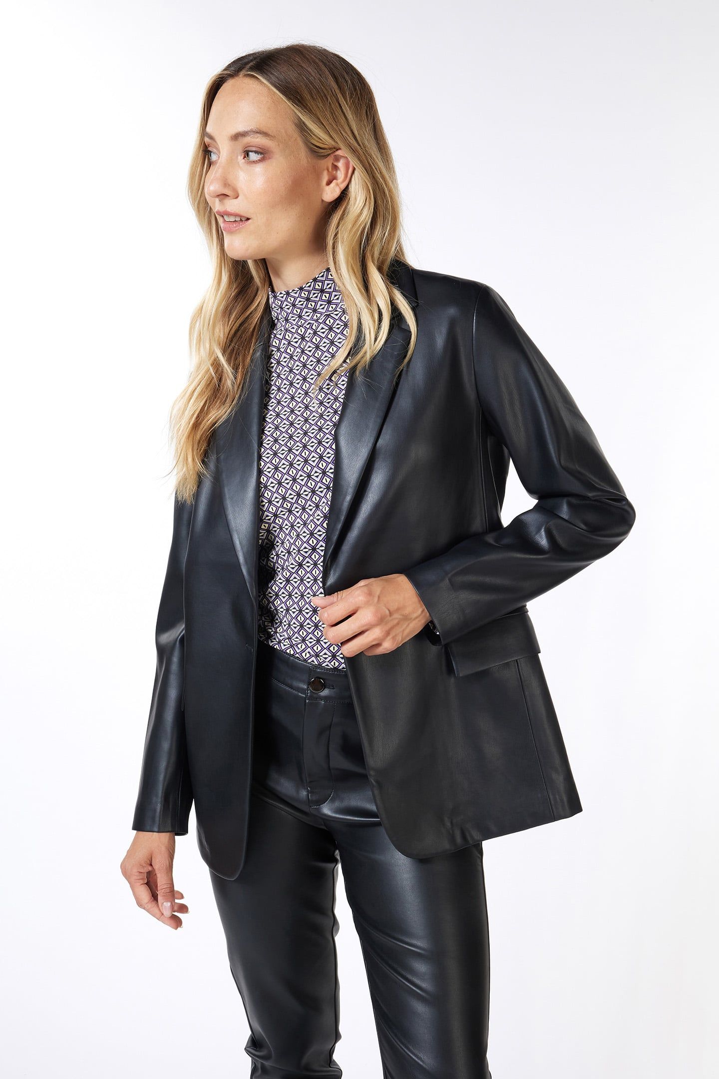 BLAZER PU BLACK 3