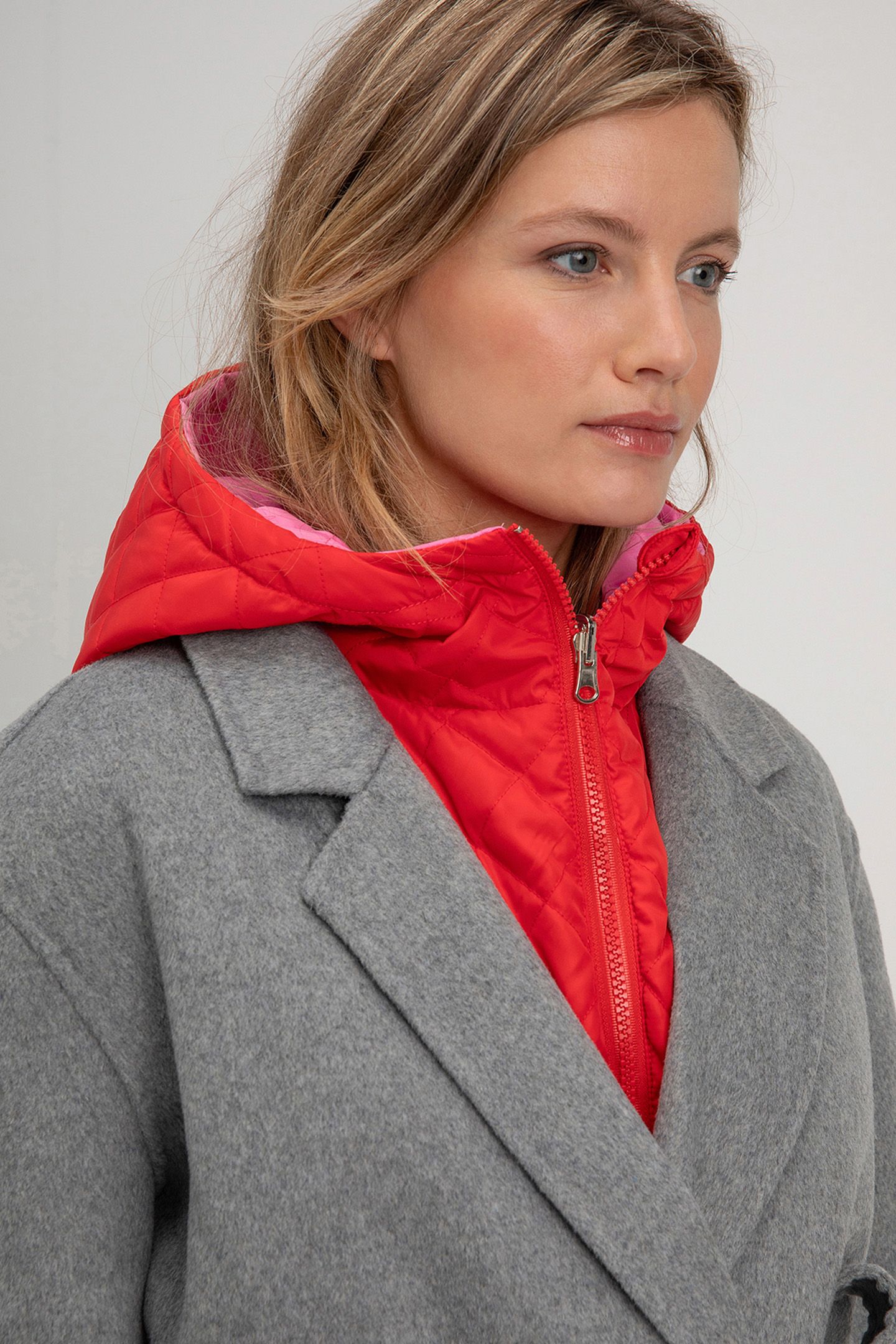 STORMY HOOD RED 5