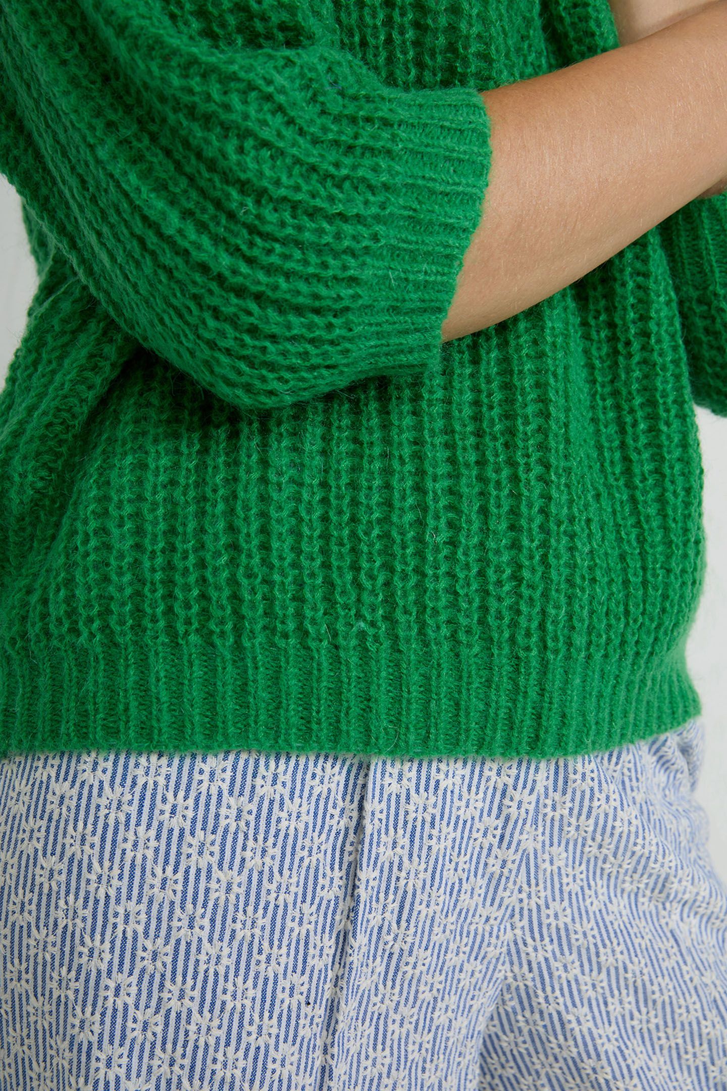 DORA SWEATER PARROT GREEN 4