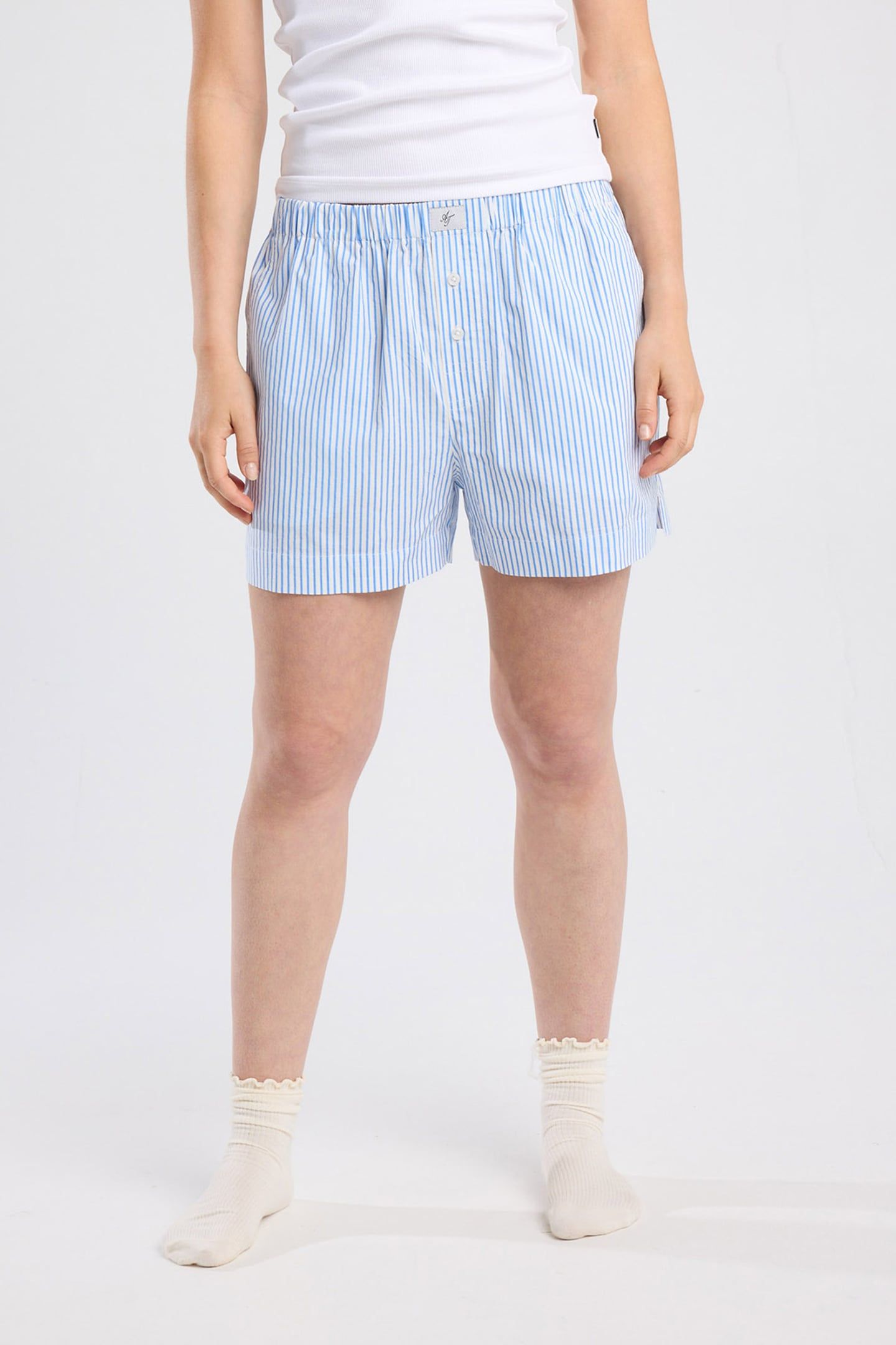 LOGAN BLUE/WHITE 1