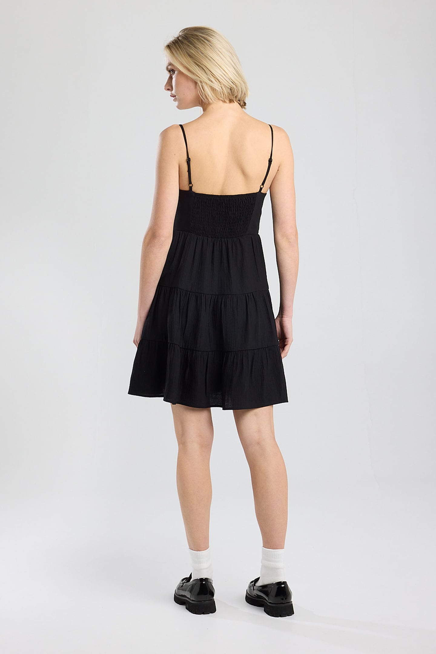DAISY BLACK 2