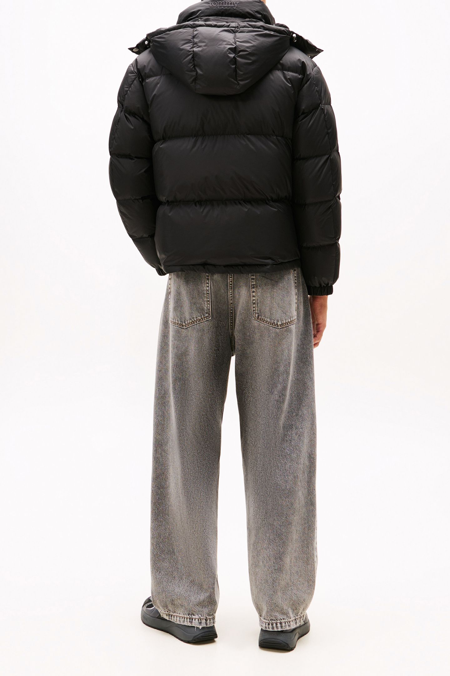 ALASKA DOWN PUFFER BLACK 4