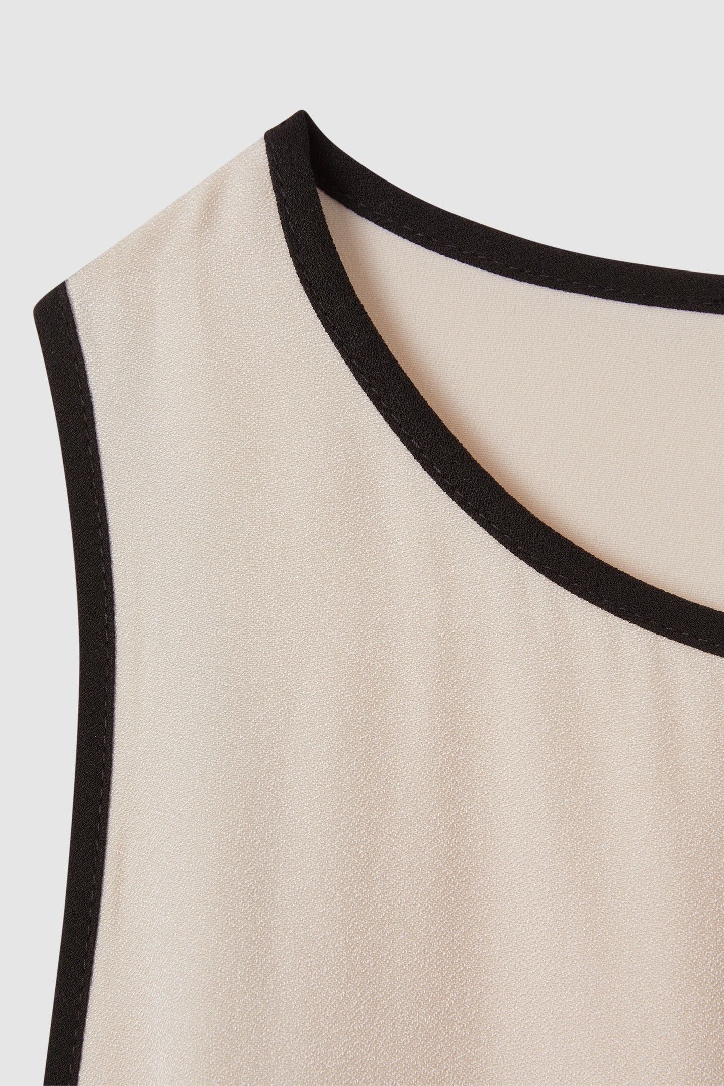CUT OUT MAXI DRESS WHITE 6