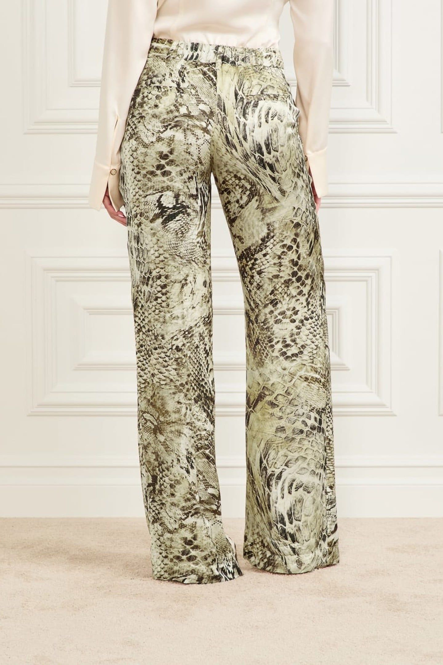 MARCIANO BY GUESS GISELLE STRAIGHT PAN JUMBLE SKIN PRINT 6