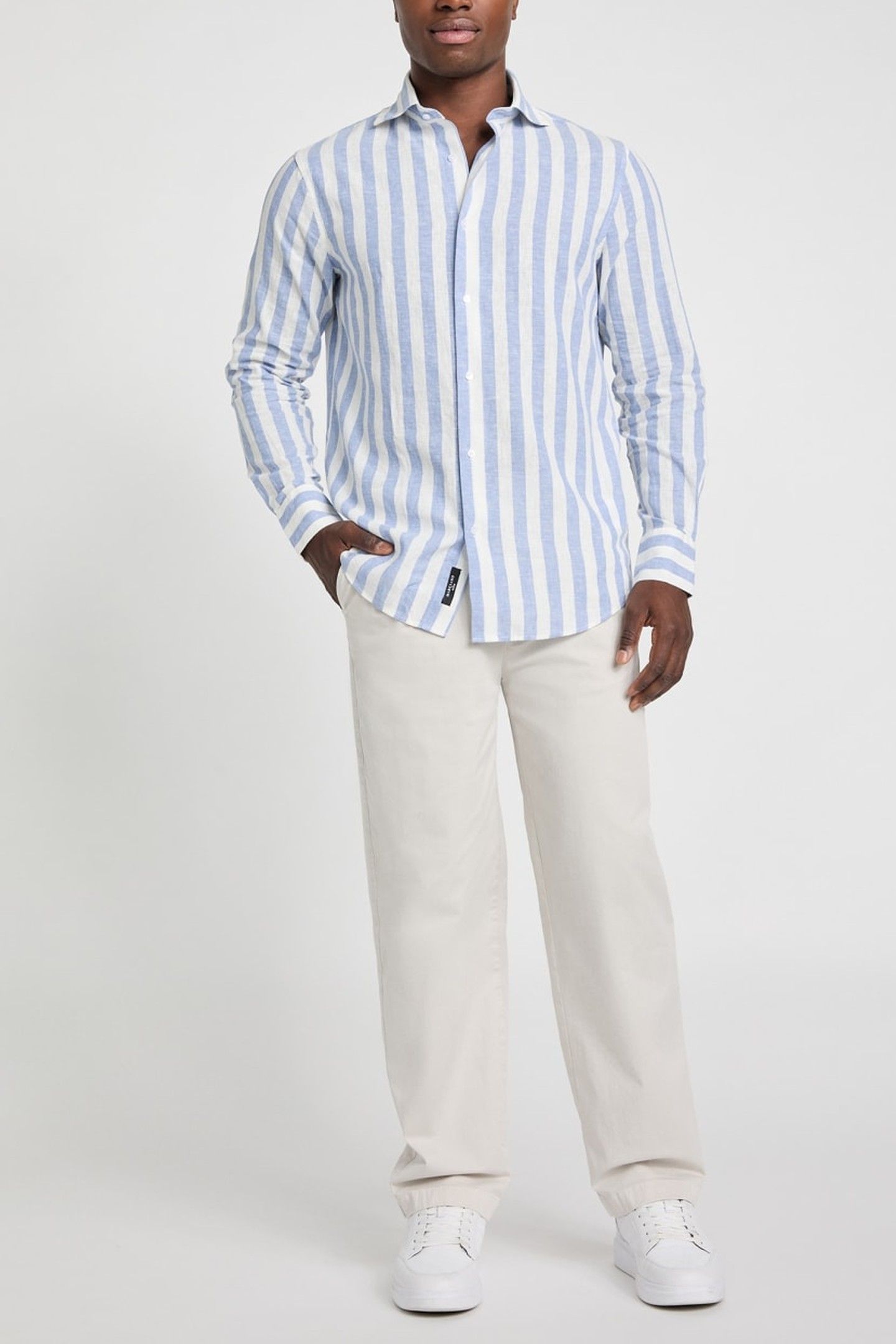 MARCIANO BY GUESS BILL FRENCH COLLAR R LIGHTBLUE & WHITE MI 1