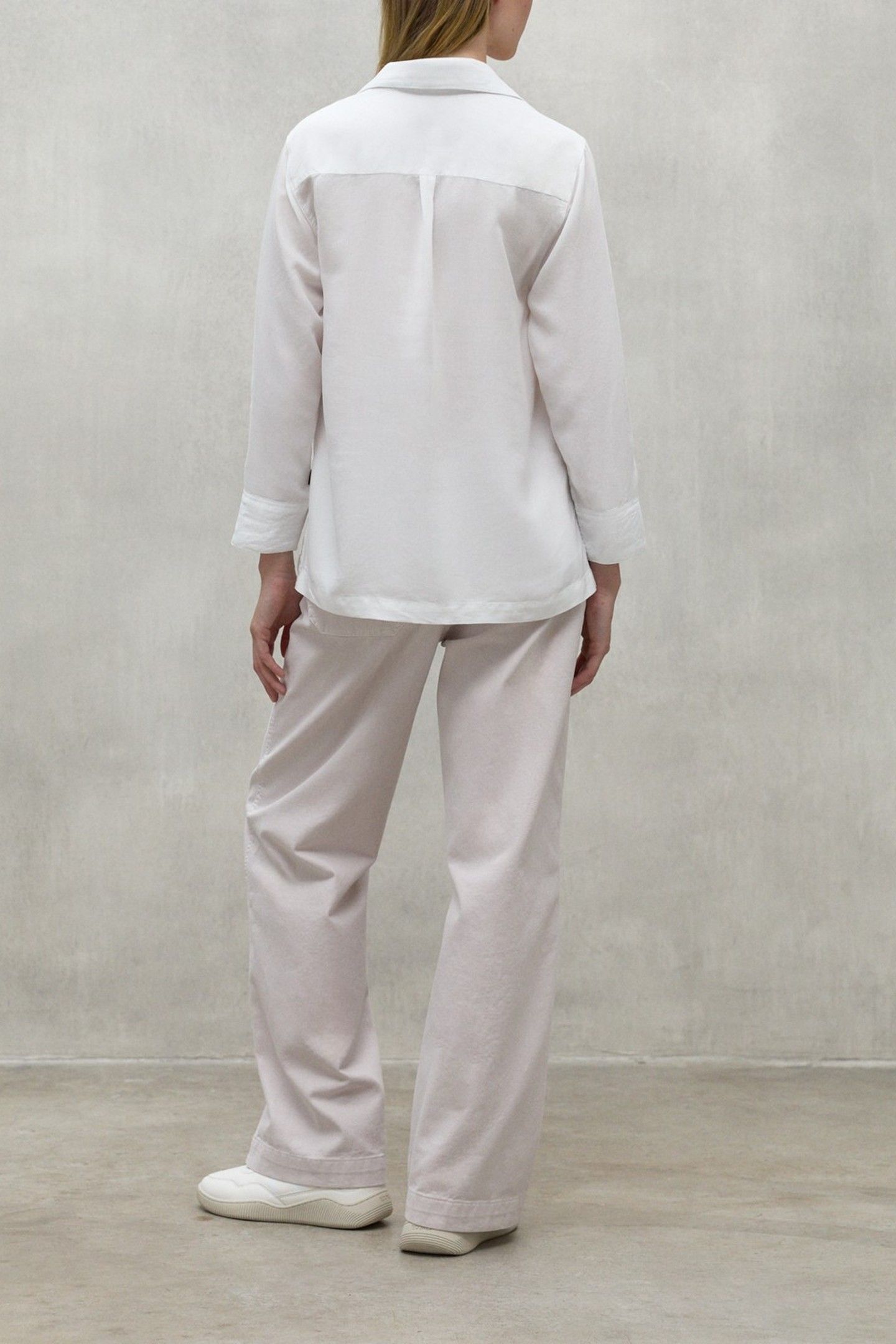 VEGAALF SHIRT WHITE 2